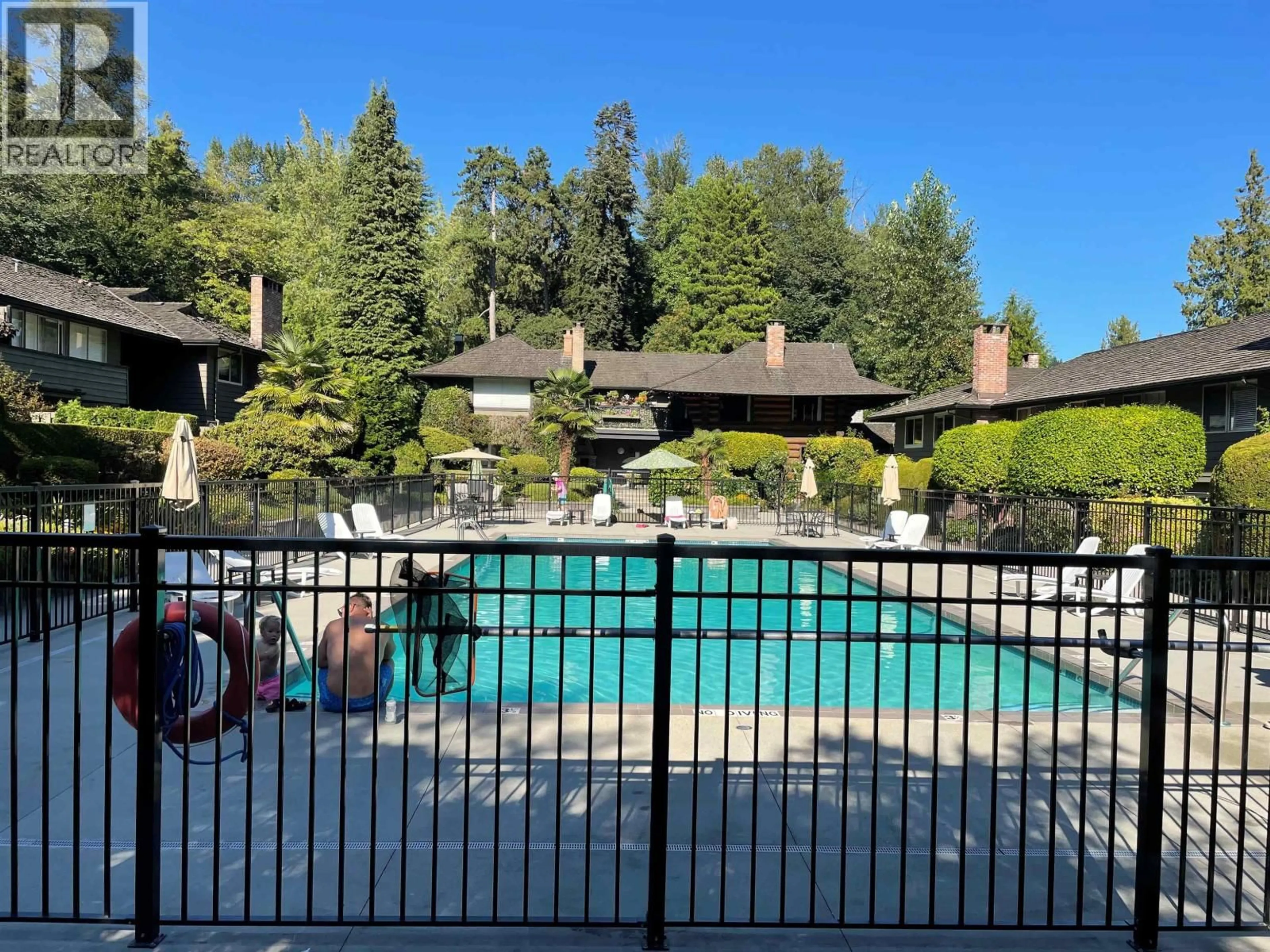 Pool for 801 - 235 KEITH ROAD, West Vancouver British Columbia V7T1L5