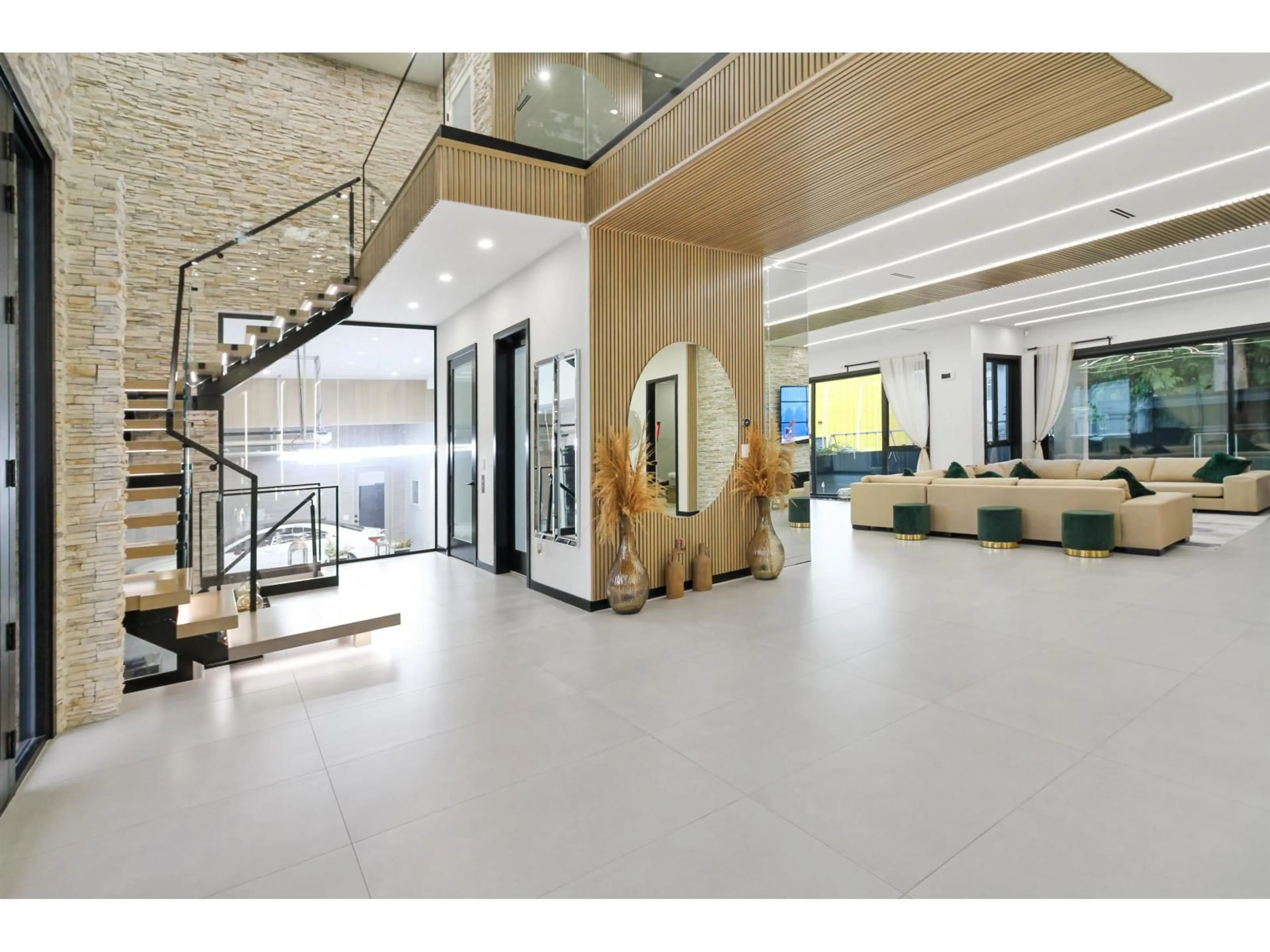 Indoor foyer for 6127 152A, Surrey British Columbia V3S1E7