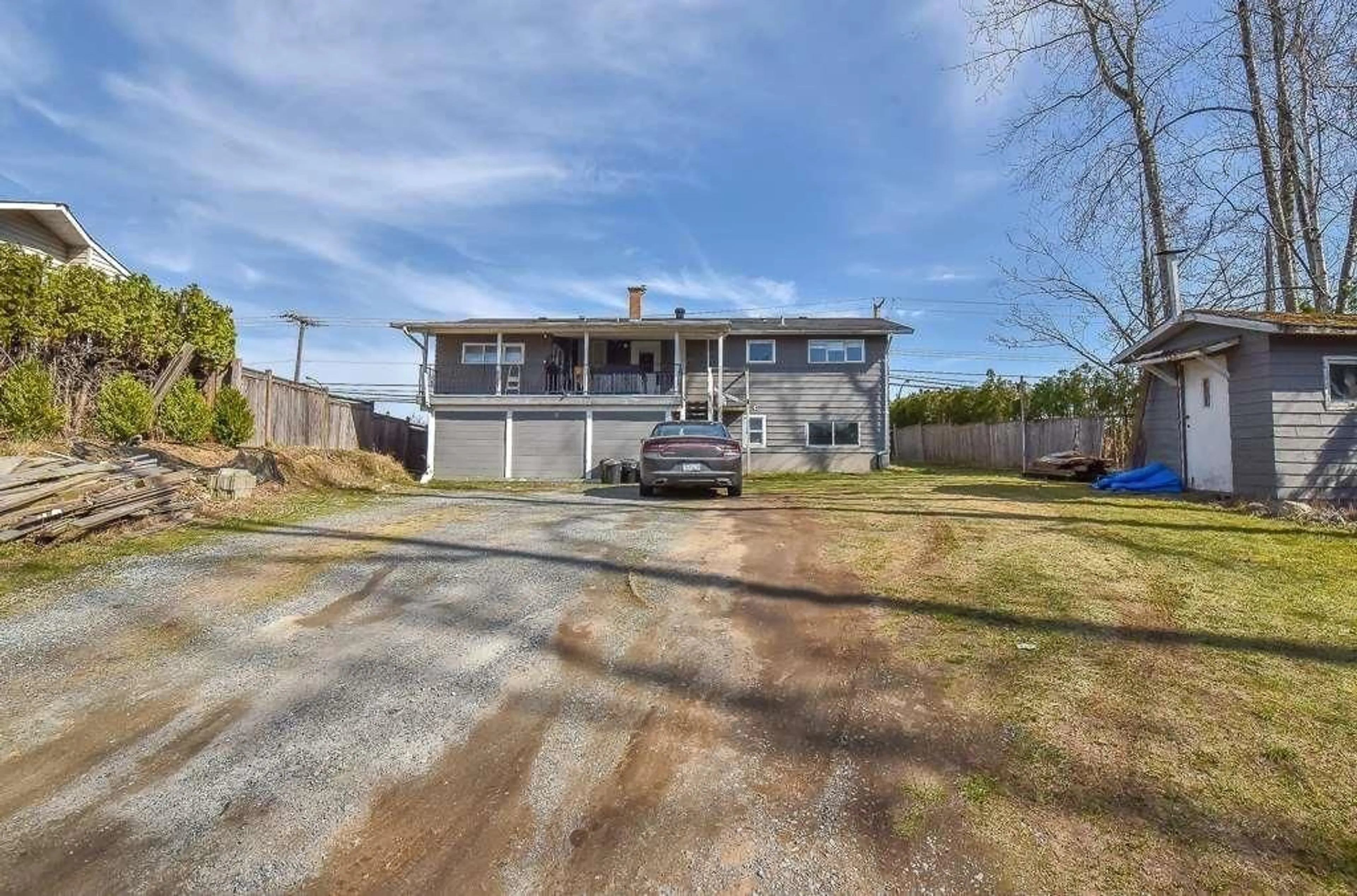 A pic from outside/outdoor area/front of a property/back of a property/a pic from drone, street for 1477 MCCALLUM, Abbotsford British Columbia V2S8B2