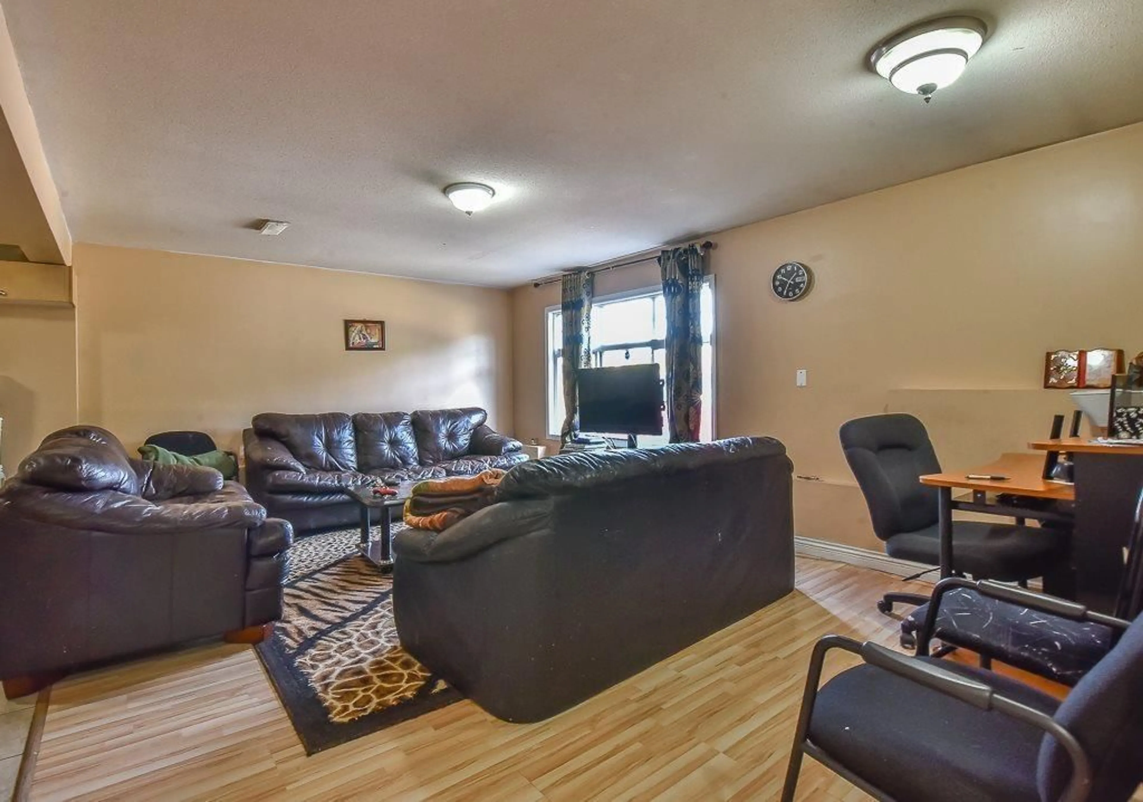 Living room with furniture, unknown for 1477 MCCALLUM, Abbotsford British Columbia V2S8B2