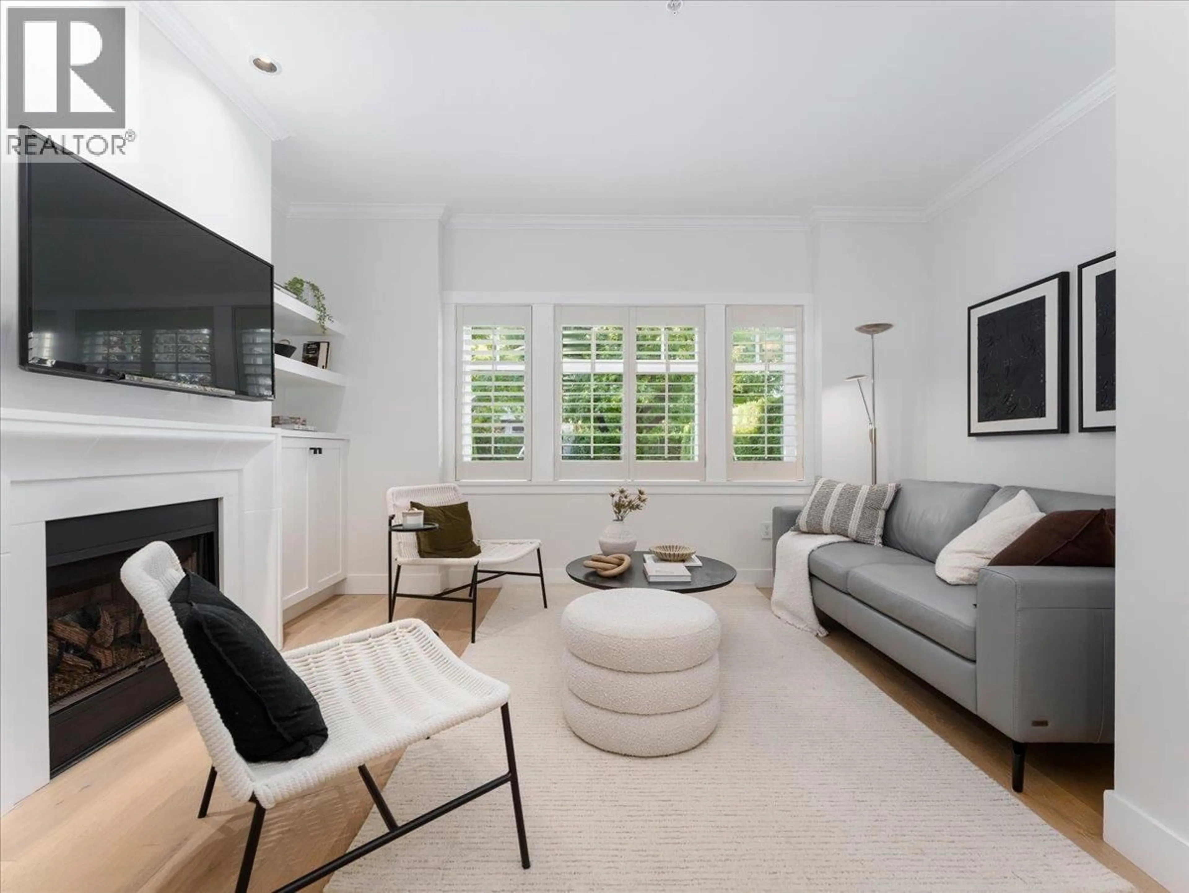 Living room with furniture, unknown for 4448 8TH AVENUE, Vancouver British Columbia V6R2C9