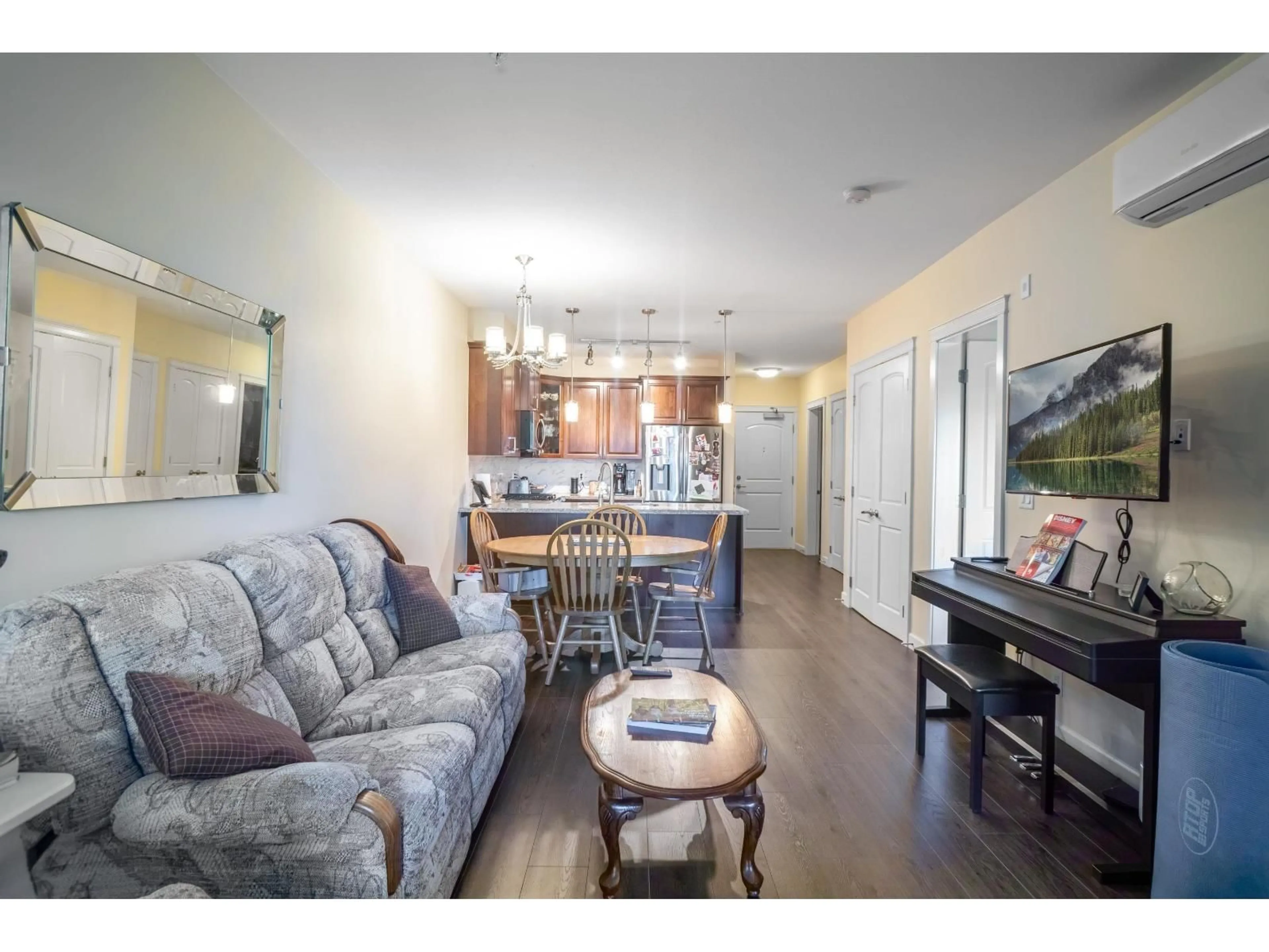 Open concept kitchen, unknown for 315 - 20376 86, Langley British Columbia V2Y3P8