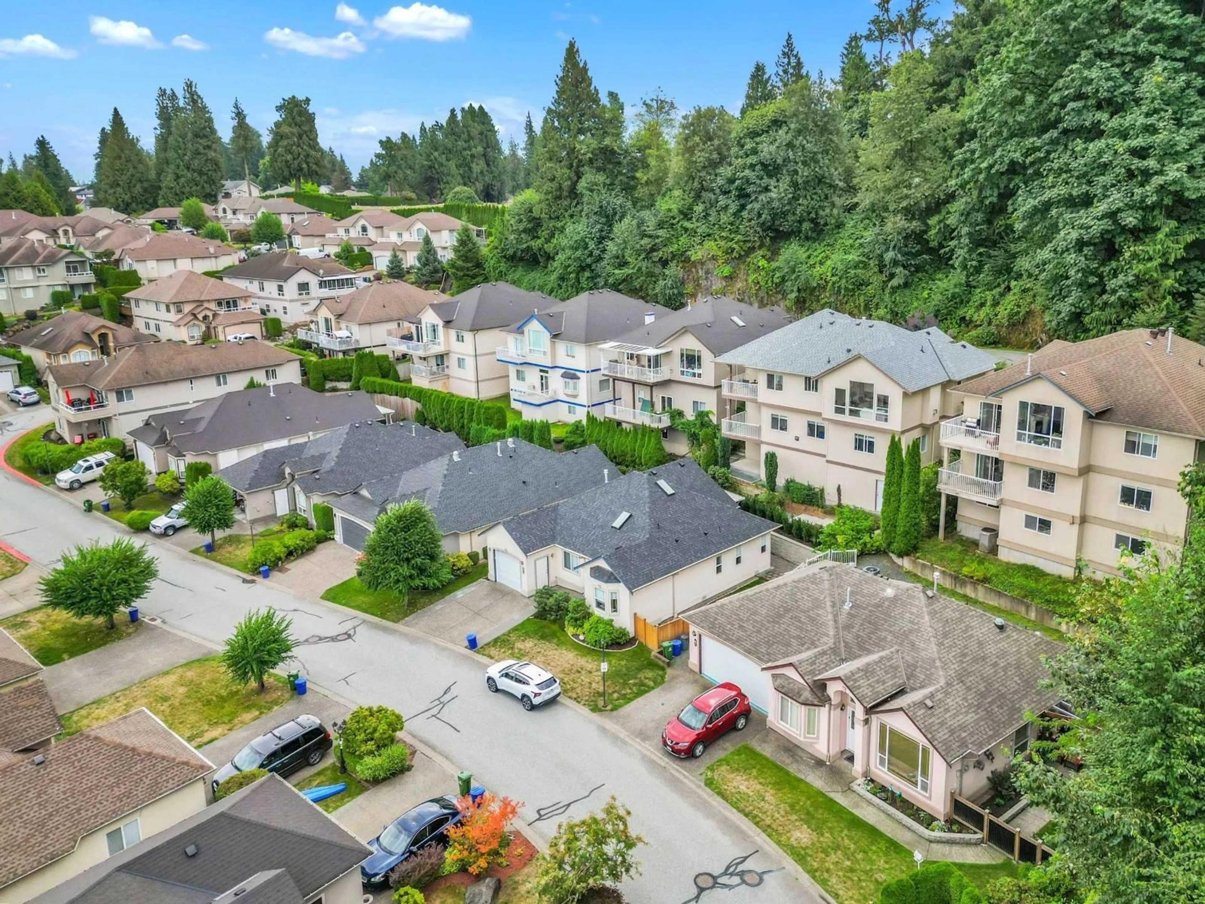 A pic from outside/outdoor area/front of a property/back of a property/a pic from drone, mountain view for 51 - 47470 CHARTWELL DRIVE, Chilliwack British Columbia V2P8A2