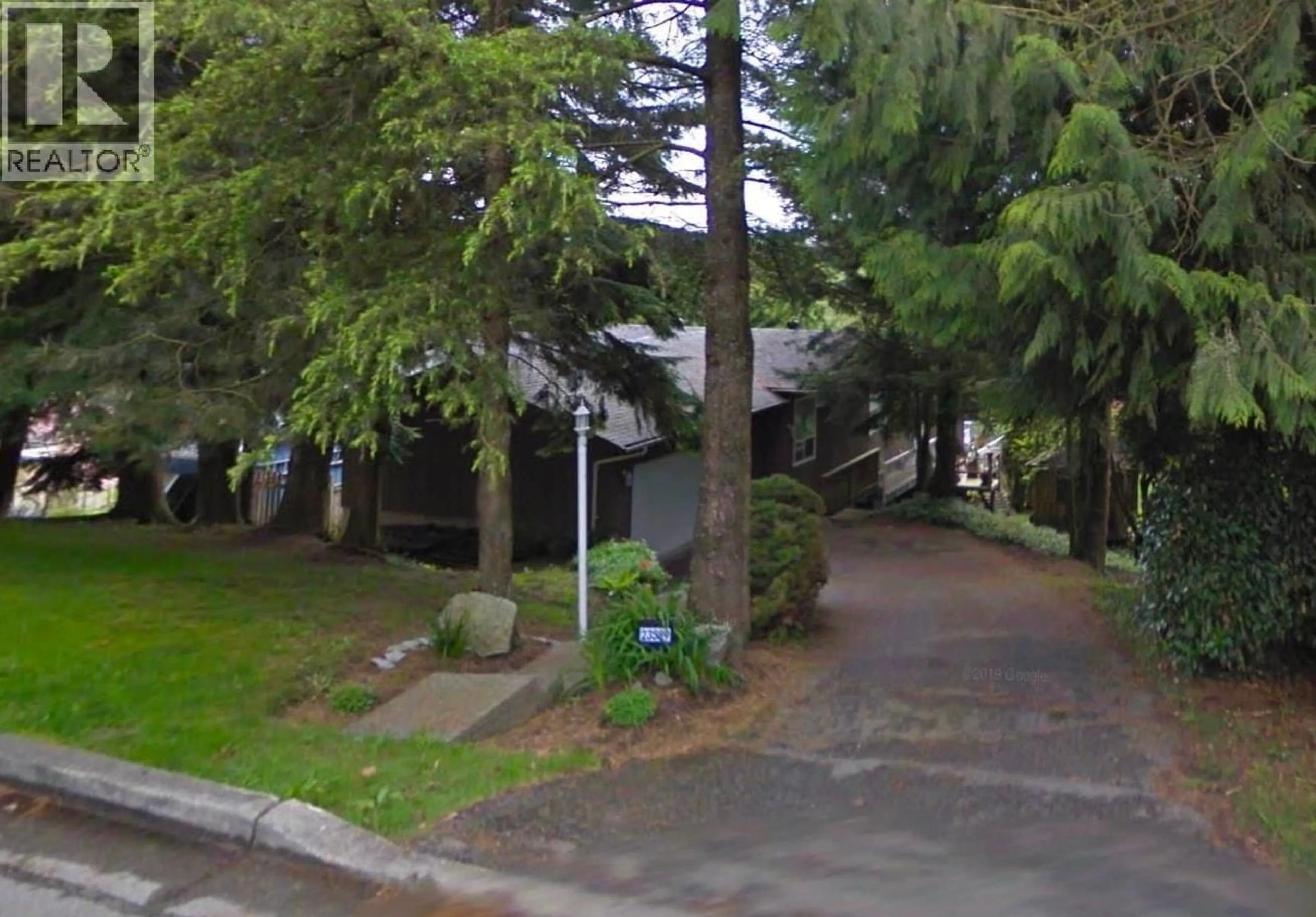 A pic from outside/outdoor area/front of a property/back of a property/a pic from drone, street for 23389 TAMARACK LANE, Maple Ridge British Columbia V2W1A8