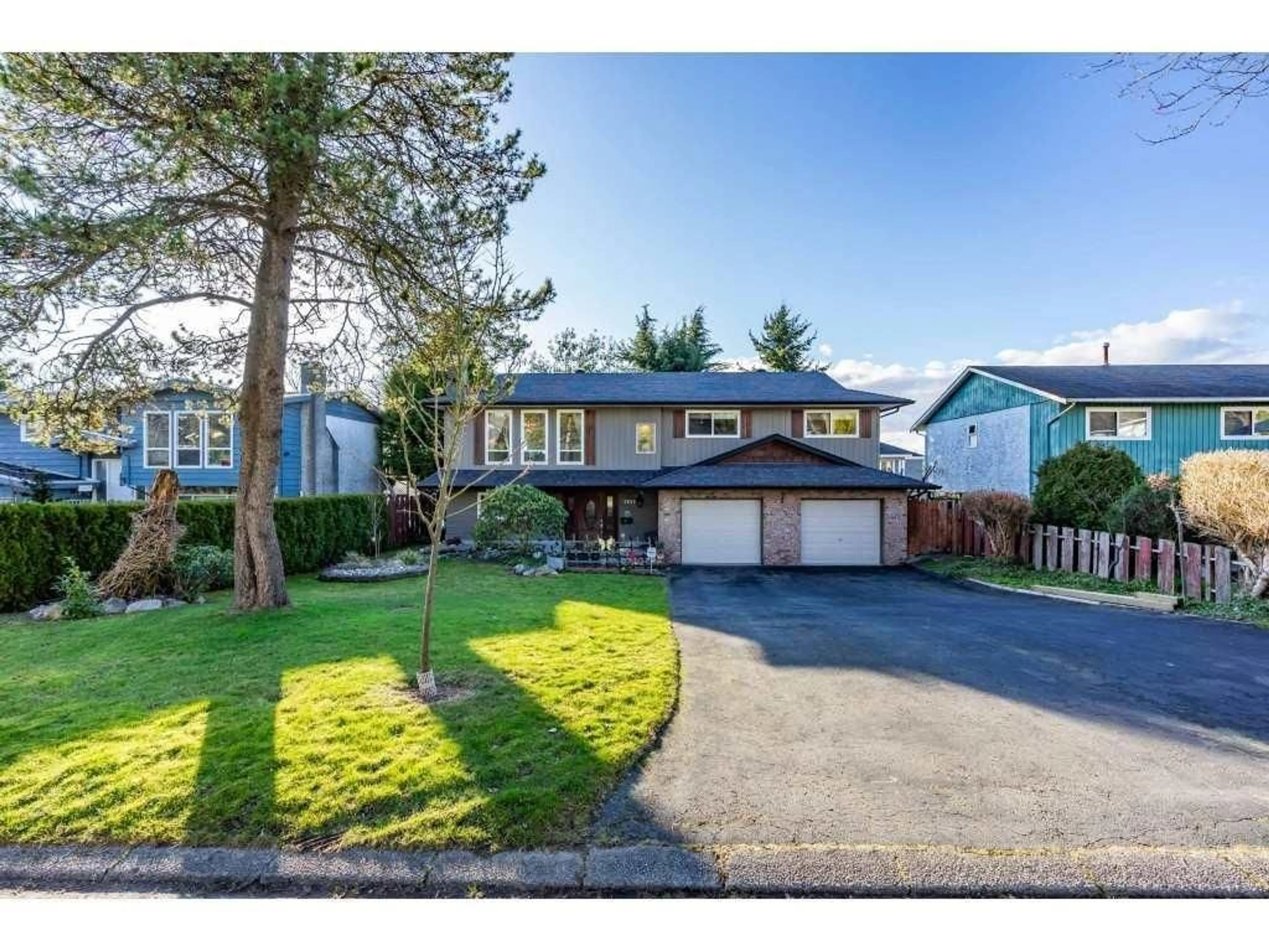 Home with vinyl exterior material, street for 5929 181A, Surrey British Columbia V3S4T3