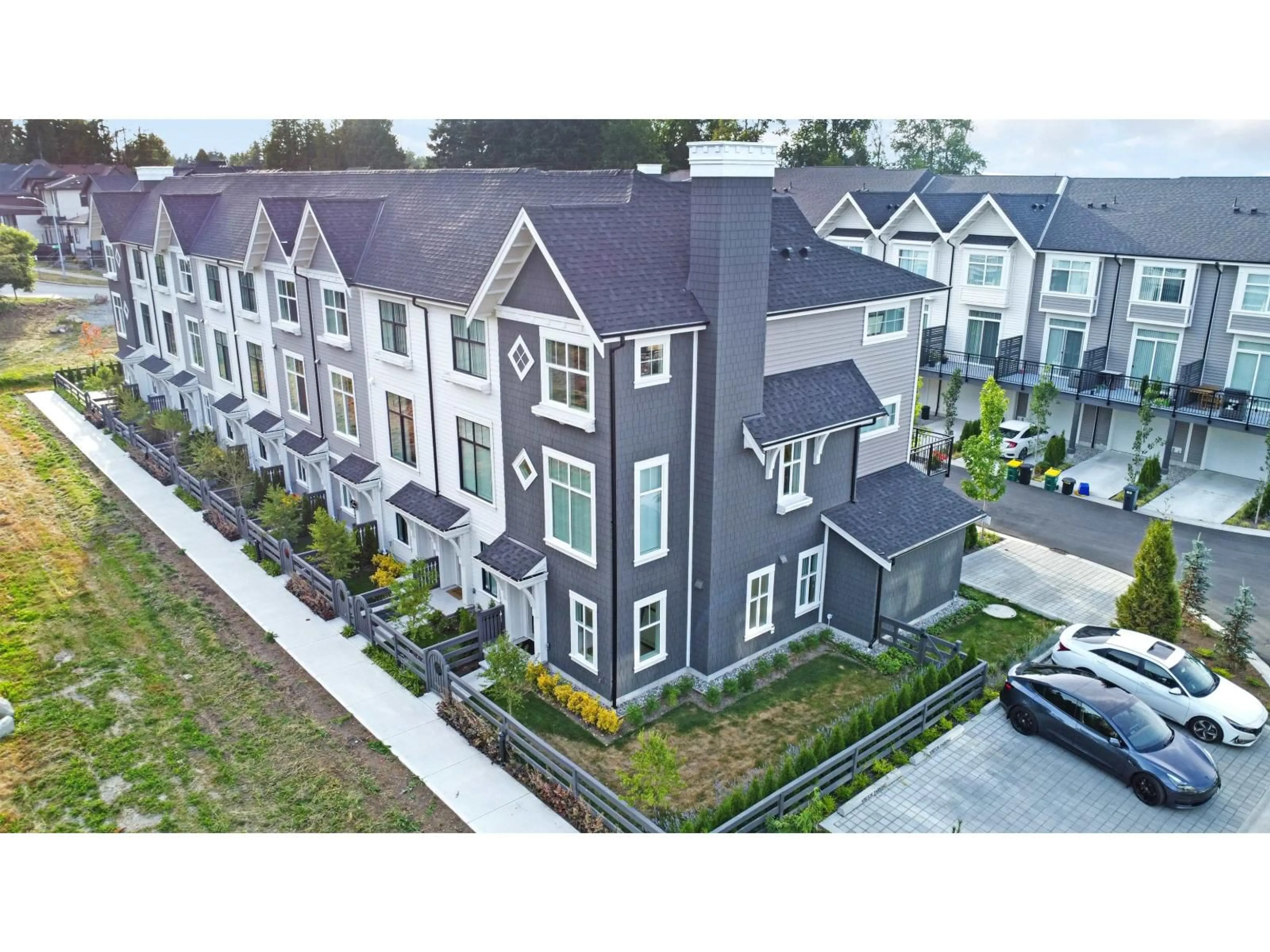 A pic from outside/outdoor area/front of a property/back of a property/a pic from drone, street for 168 - 14150 58A, Surrey British Columbia V3X0L1