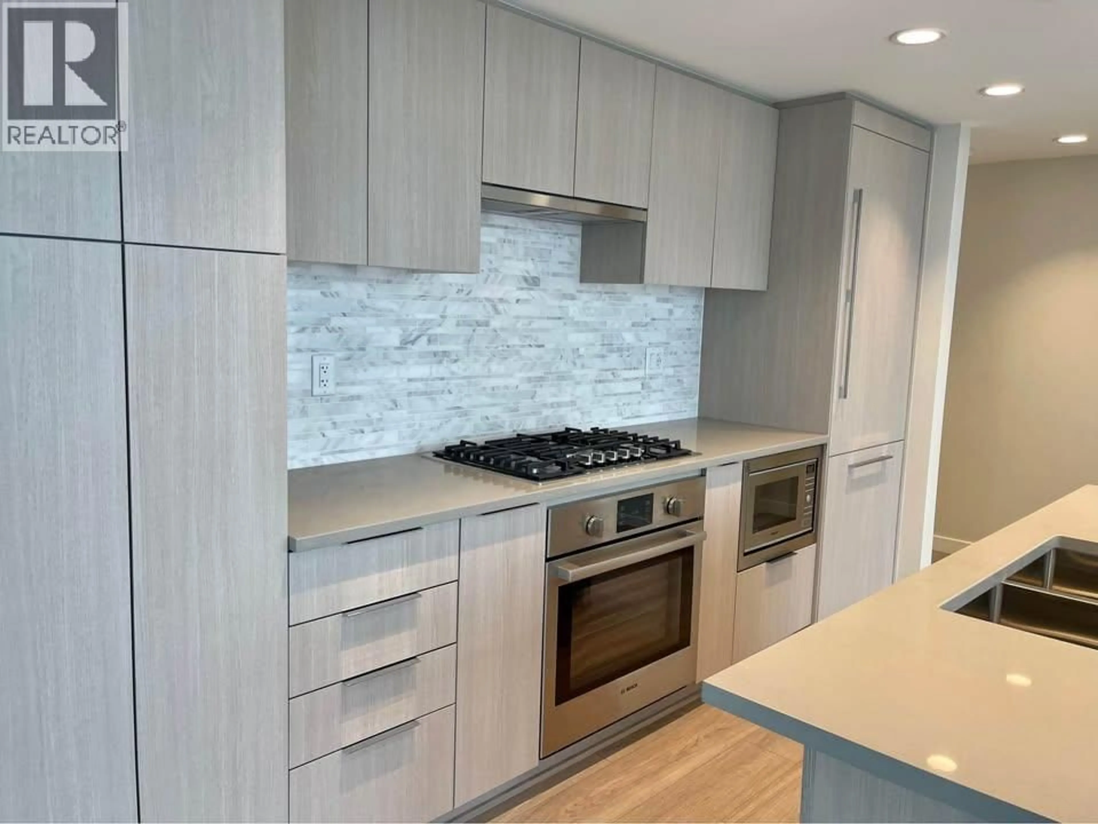 Contemporary kitchen, unknown for 1606 - 1182 WESTWOOD STREET, Coquitlam British Columbia V3B0T9