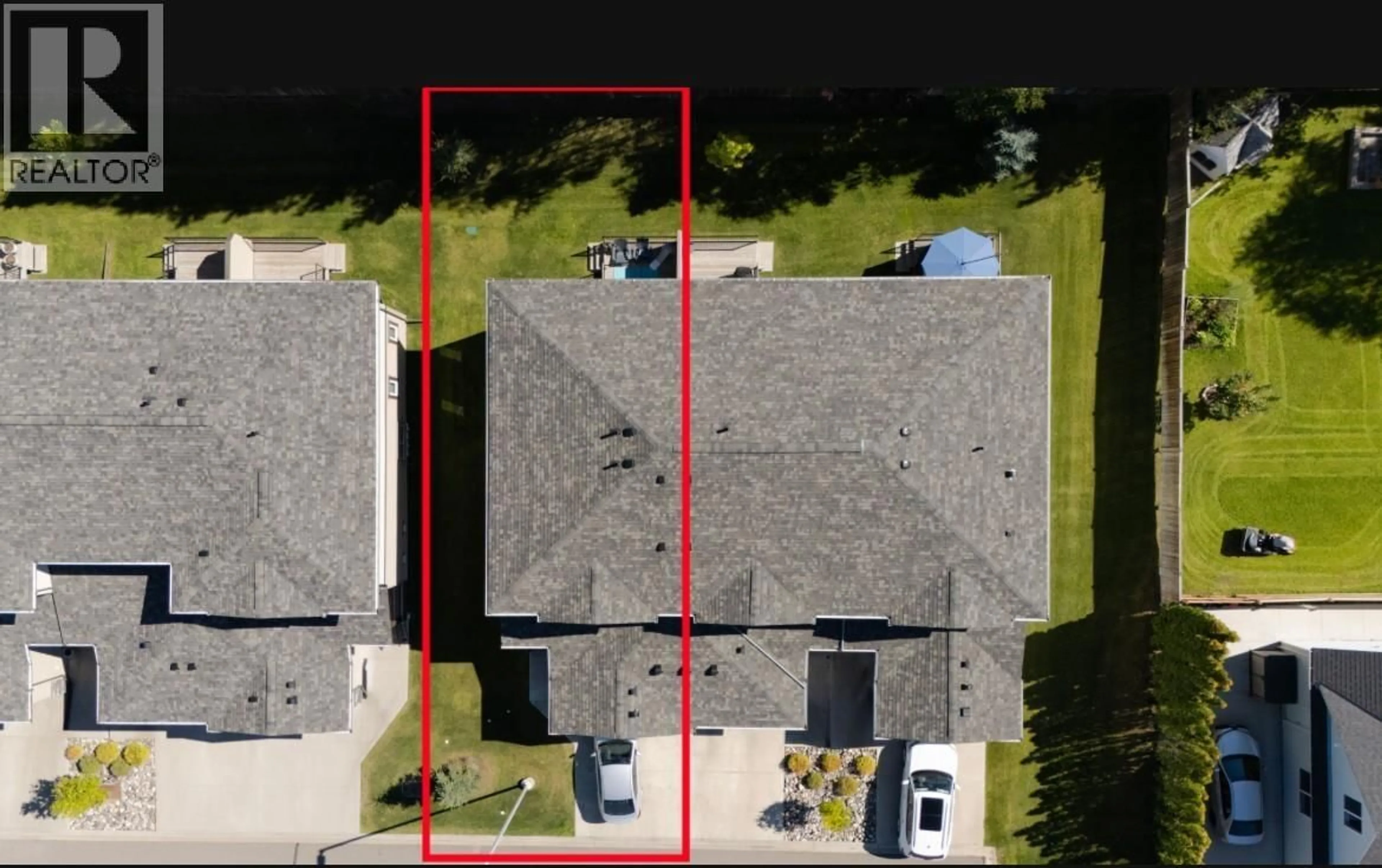 A pic from outside/outdoor area/front of a property/back of a property/a pic from drone, street for 901 - 6798 WESTGATE AVENUE, Prince George British Columbia V2N0H6