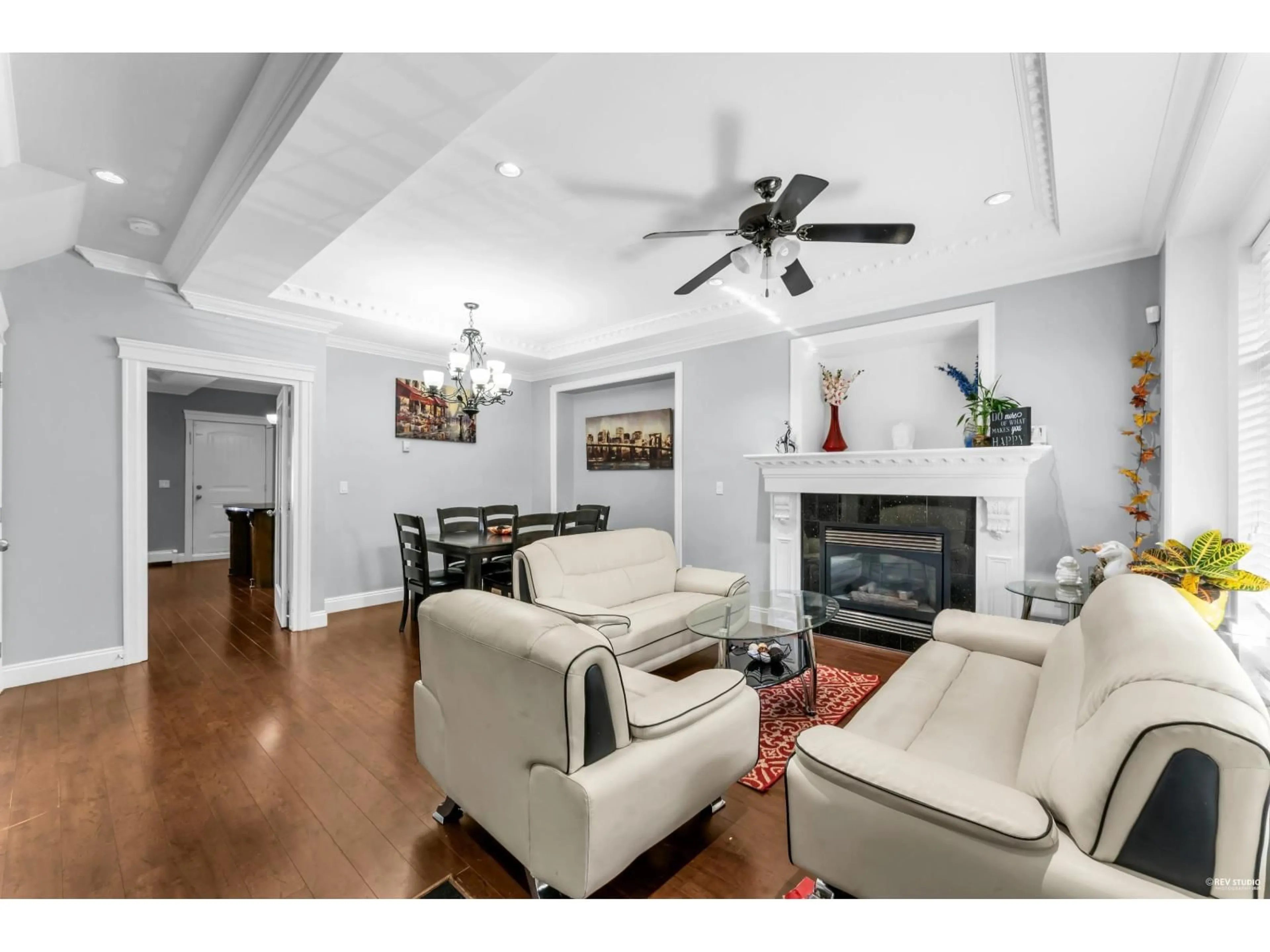 Living room with furniture, unknown for 7059 144B, Surrey British Columbia V3S8H4