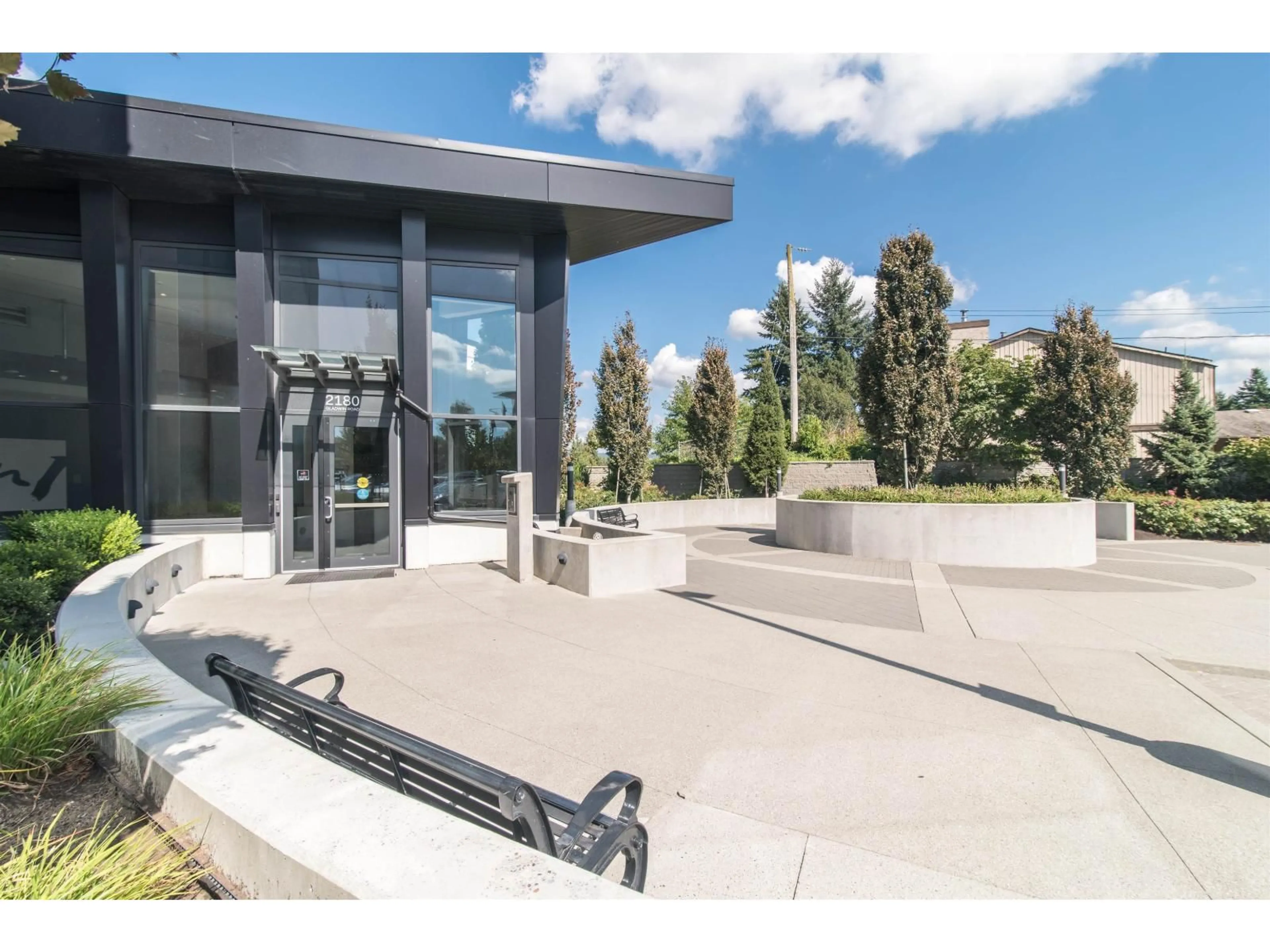 Indoor foyer for 1506 - 2180 GLADWIN, Abbotsford British Columbia V2S0H4