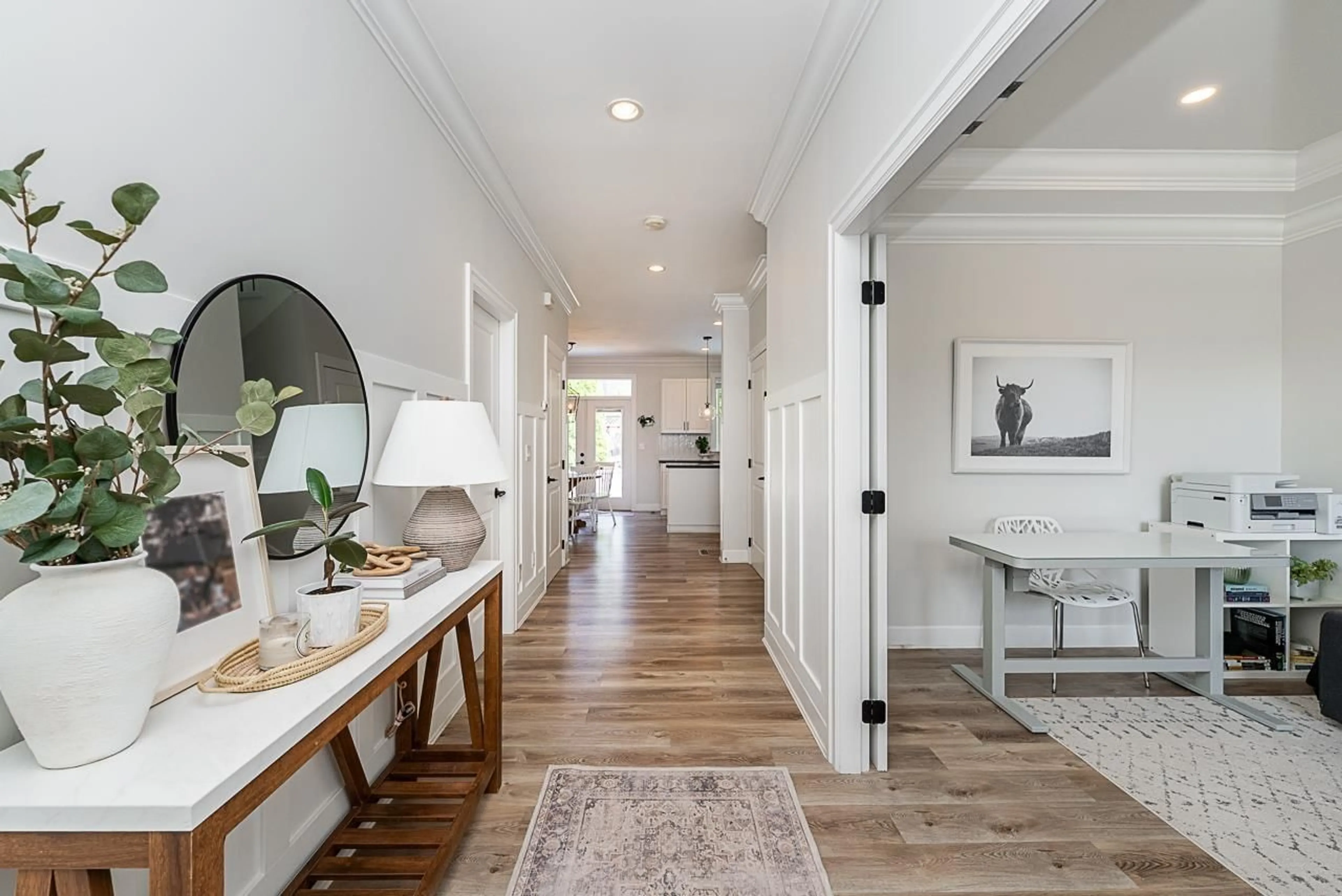 Indoor entryway for 7078 179, Surrey British Columbia V3S7A3
