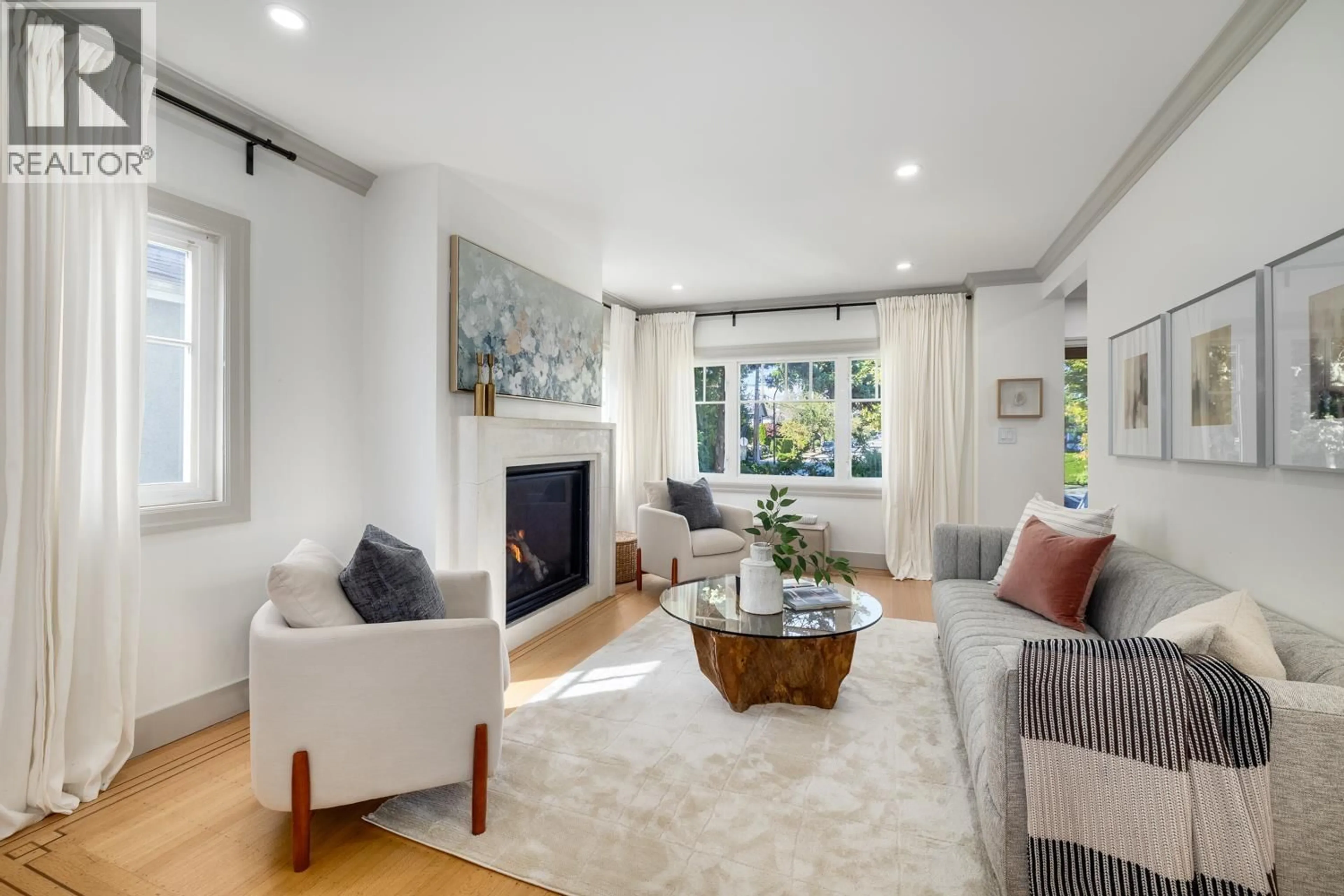 Living room with furniture, unknown for 2706 41ST AVENUE, Vancouver British Columbia V6N3C4