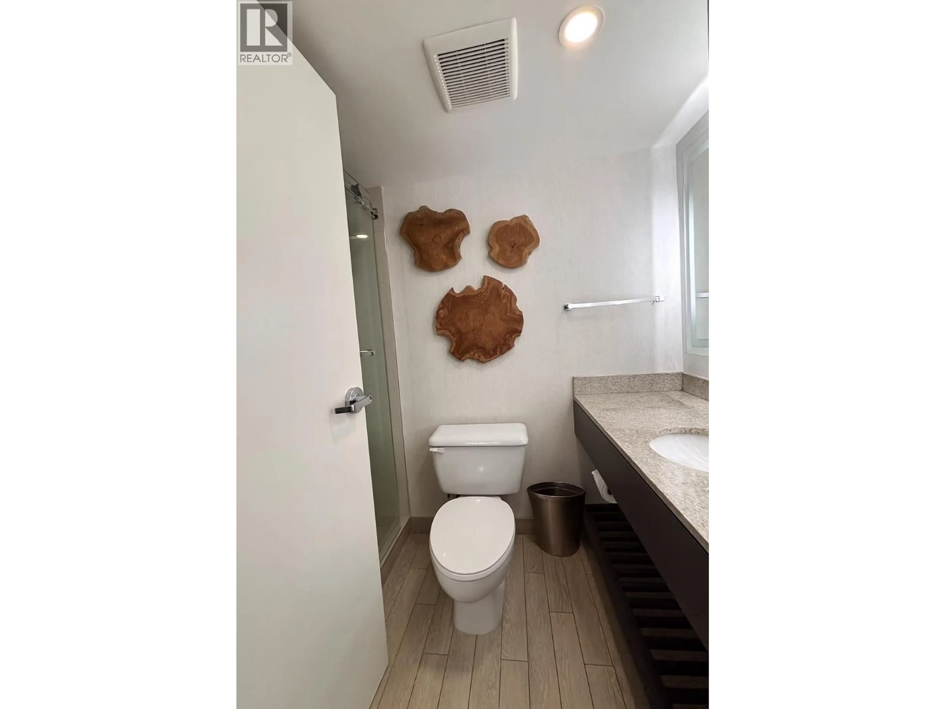 A pic of a room for 1705 - 5911 MINORU BOULEVARD, Richmond British Columbia V6X4C7
