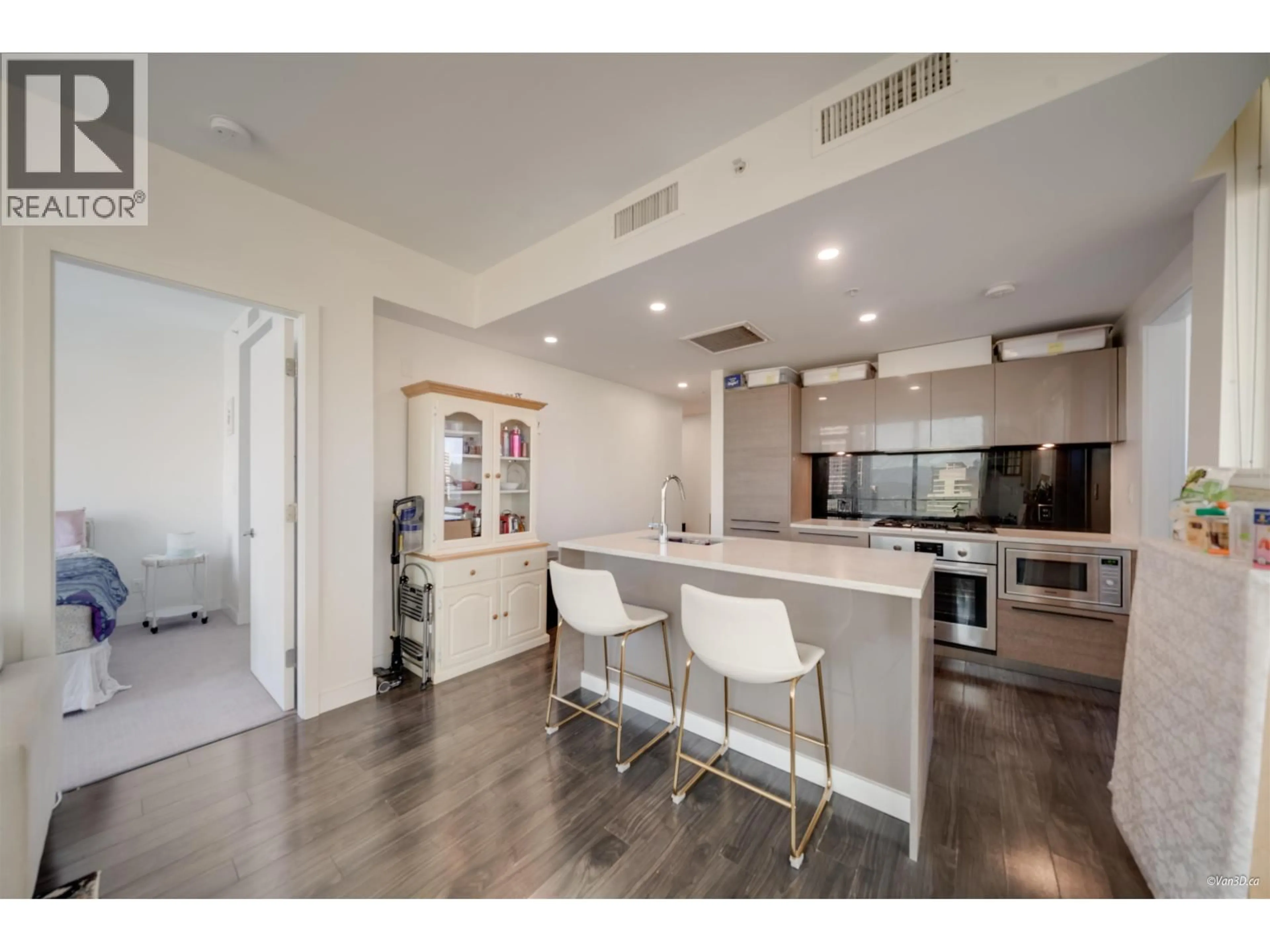 Open concept kitchen, unknown for 1308 - 6383 MCKAY AVENUE, Burnaby British Columbia V5H0H8
