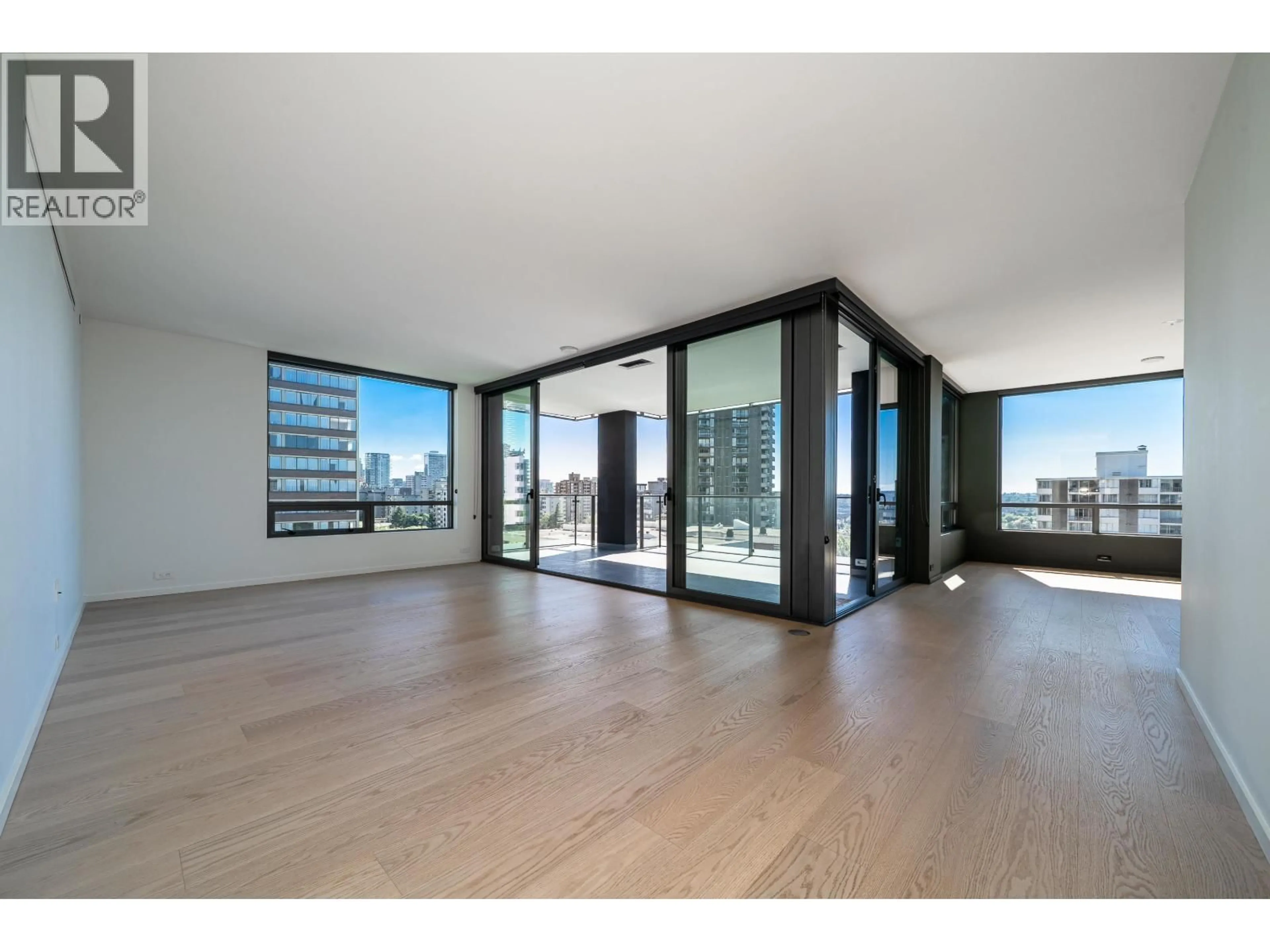 Indoor foyer for 1002 - 1171 JERVIS STREET, Vancouver British Columbia V6E0C9