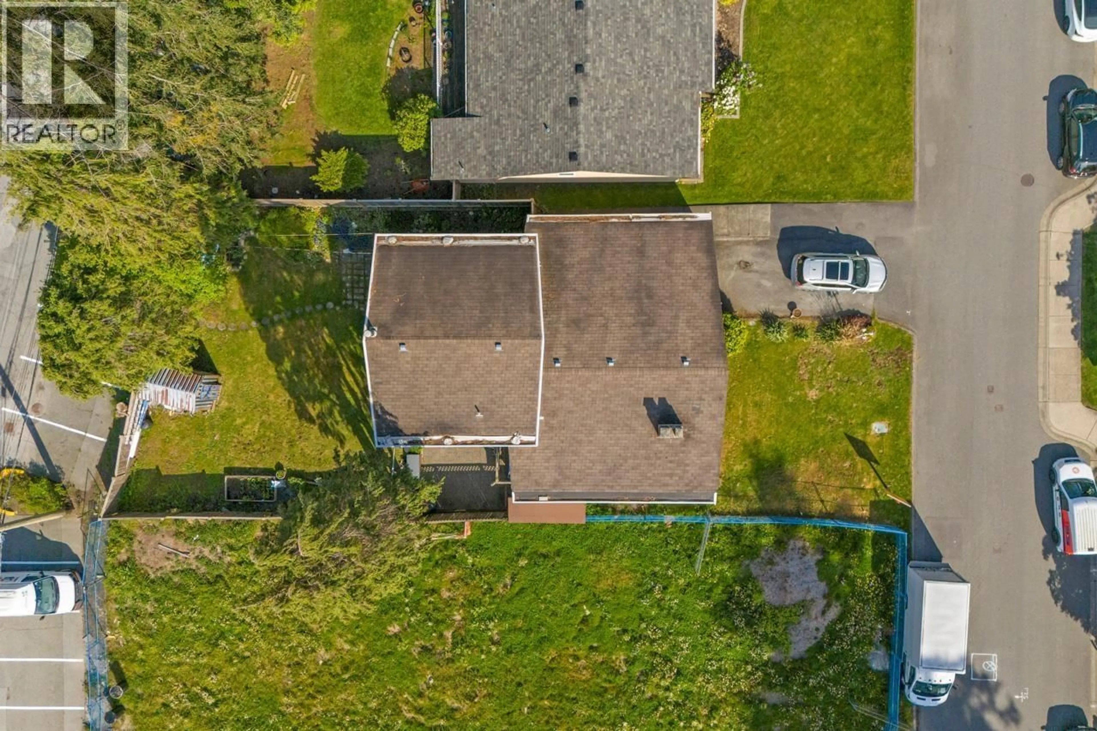 A pic from outside/outdoor area/front of a property/back of a property/a pic from drone, street for 1253 HUNTER ROAD, Delta British Columbia V4L1Y9