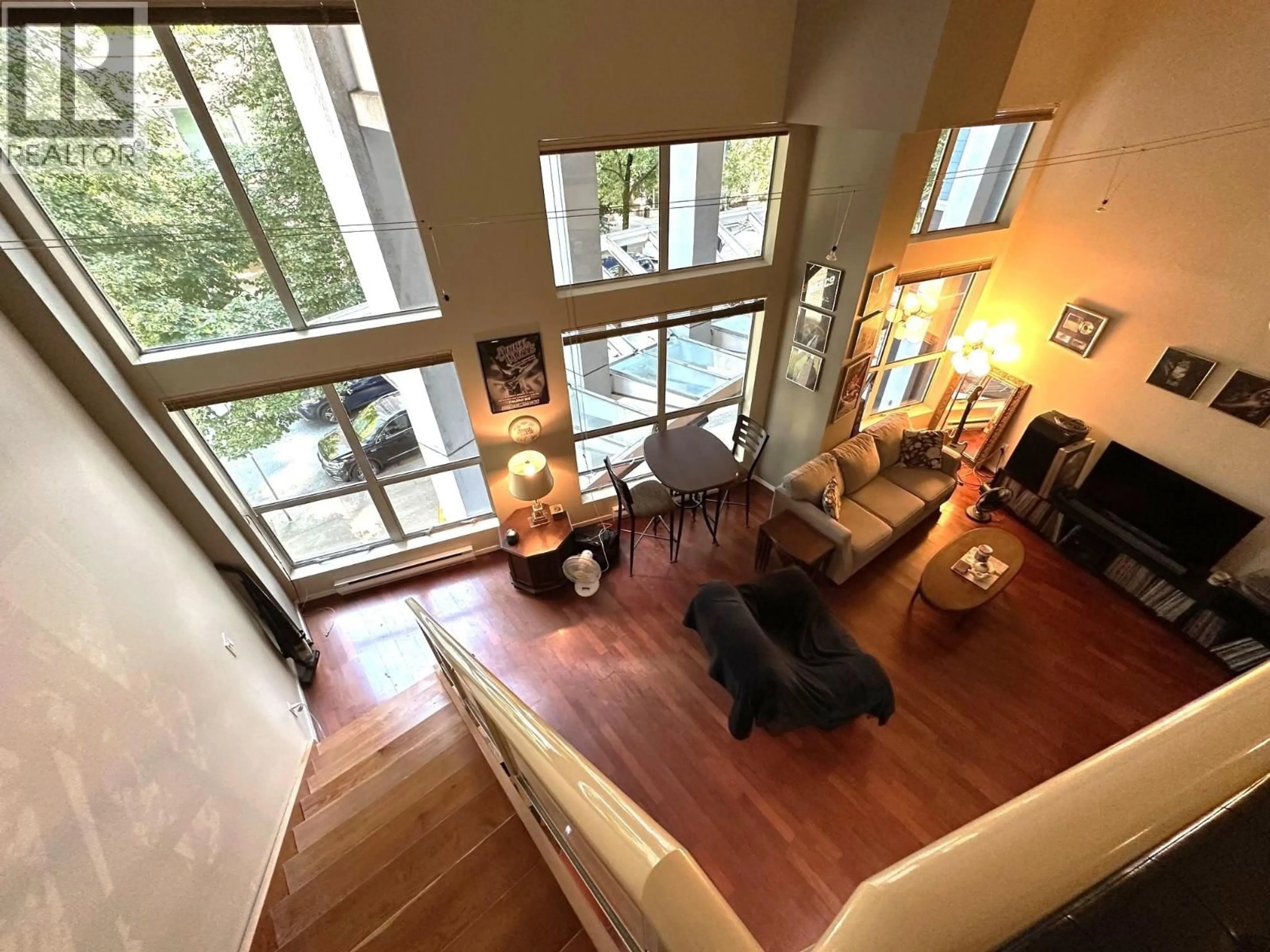 Unknown for 217 - 933 SEYMOUR STREET, Vancouver British Columbia V6B6L6
