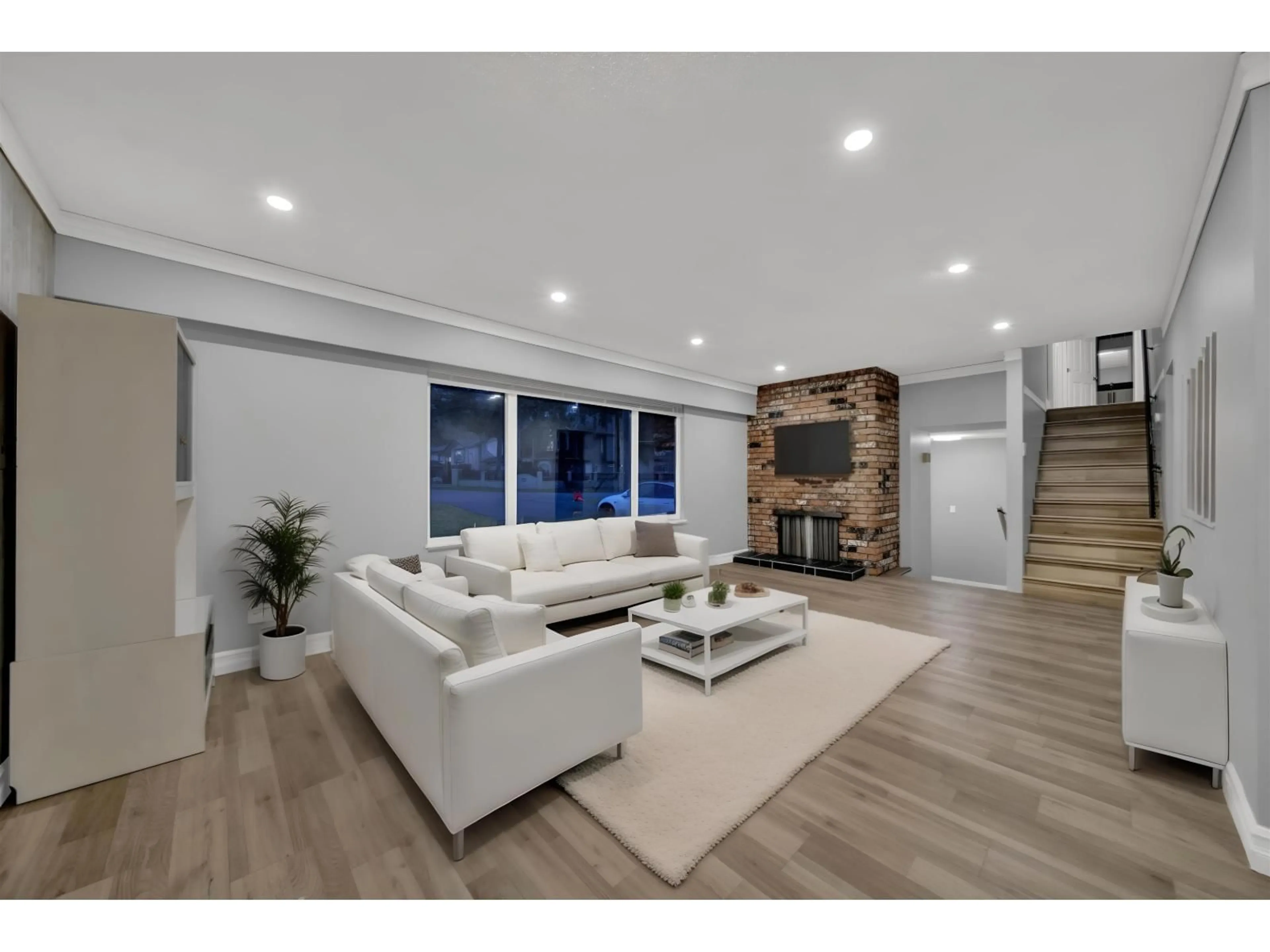 Living room with furniture, unknown for 7085 140A, Surrey British Columbia V3W5L4