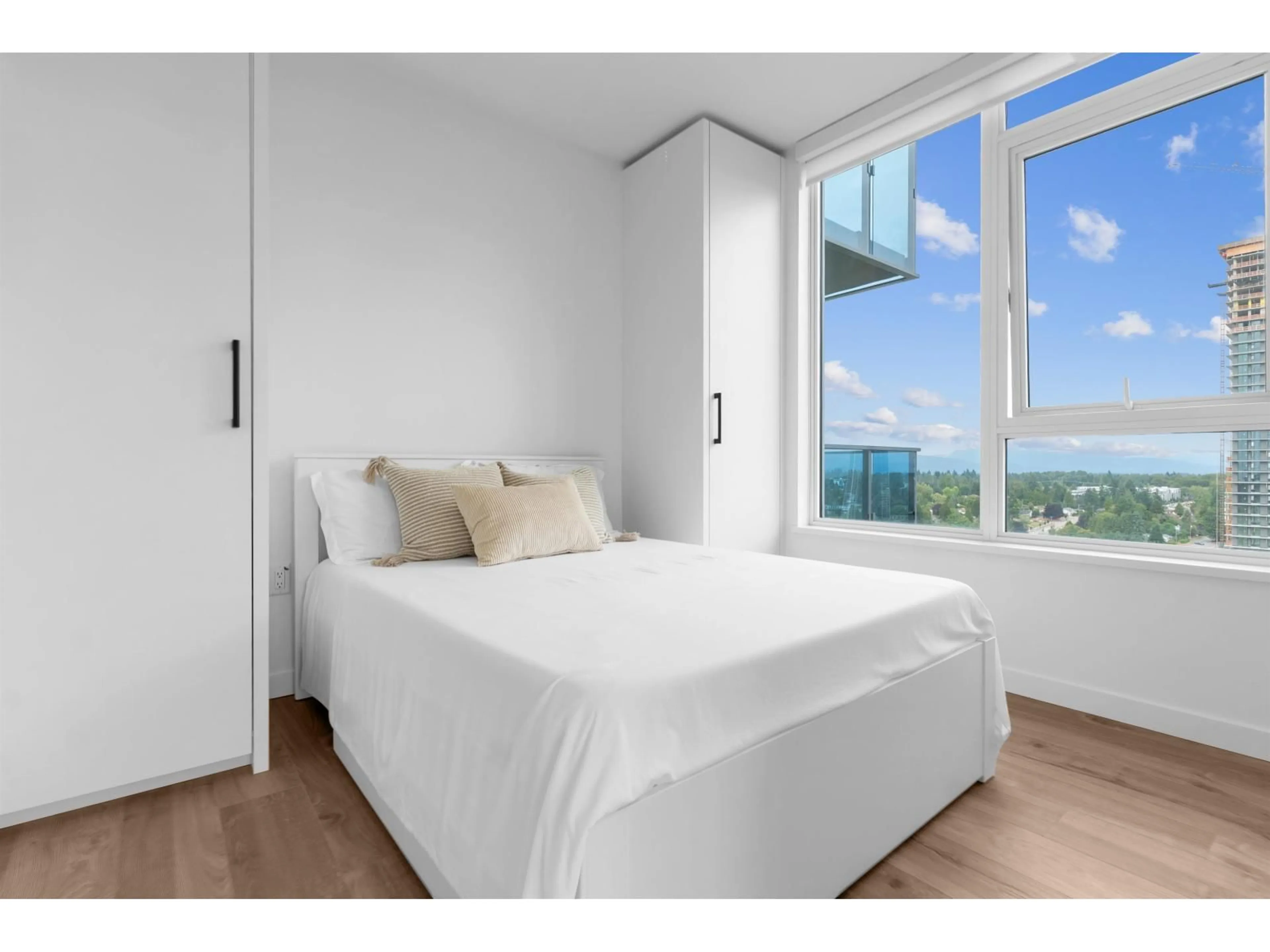 Bedroom with bed, unknown for 2508 - 13428 105, Surrey British Columbia V3T0S6
