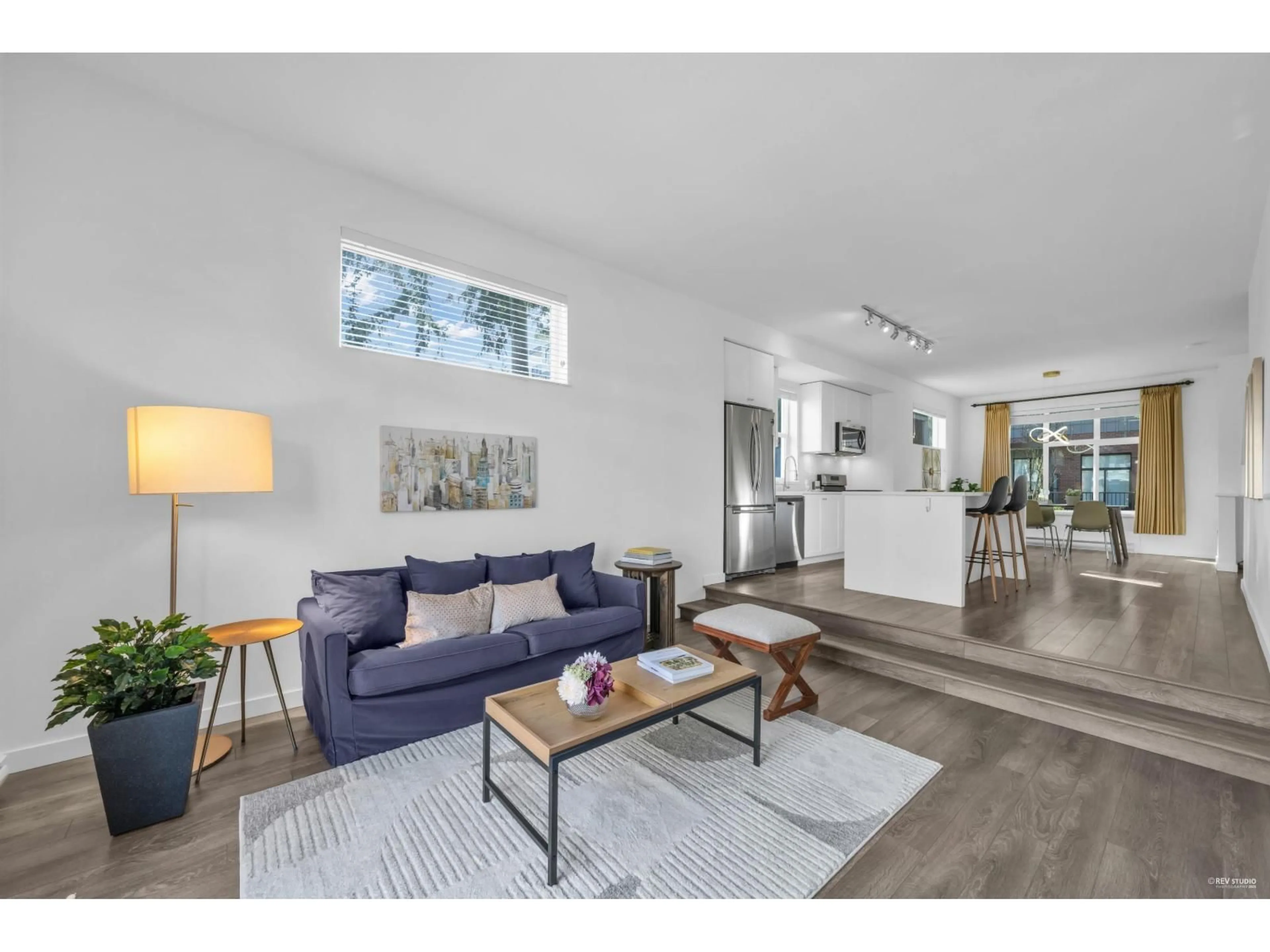Living room with furniture, unknown for 36 - 16678 25, Surrey British Columbia V3Z0Z2