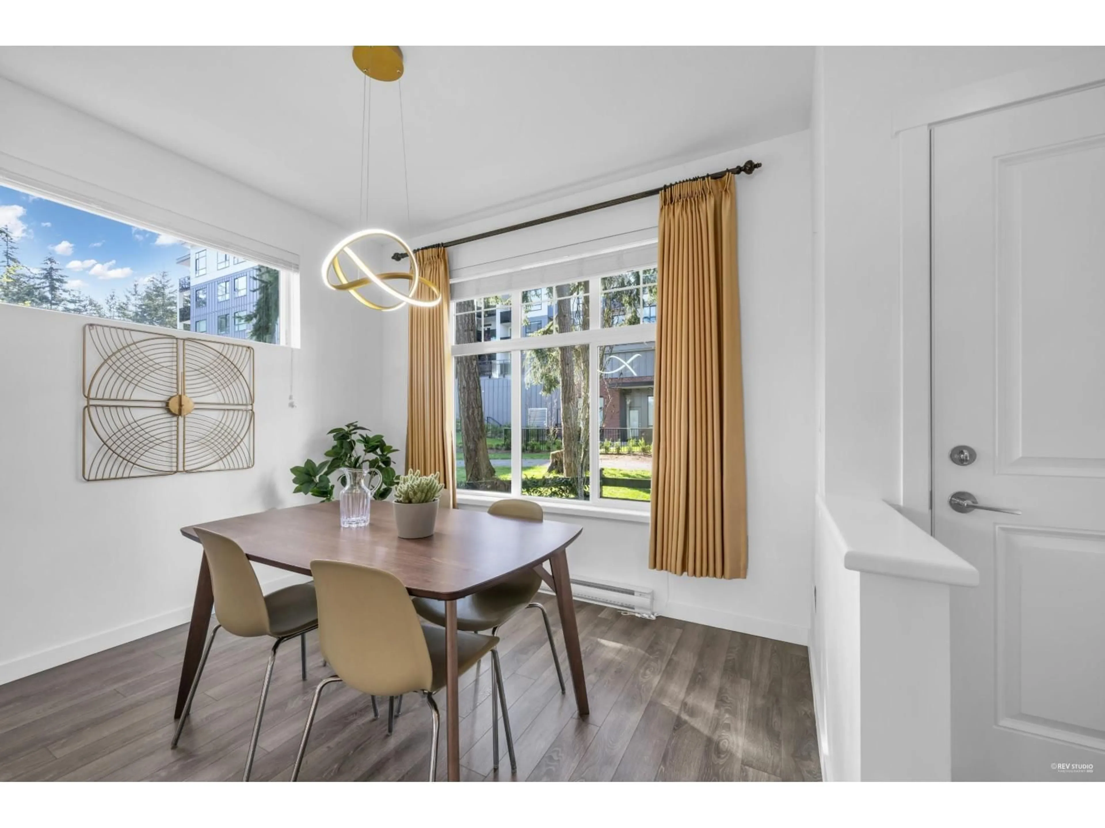 Dining room, wood/laminate floor for 36 - 16678 25, Surrey British Columbia V3Z0Z2