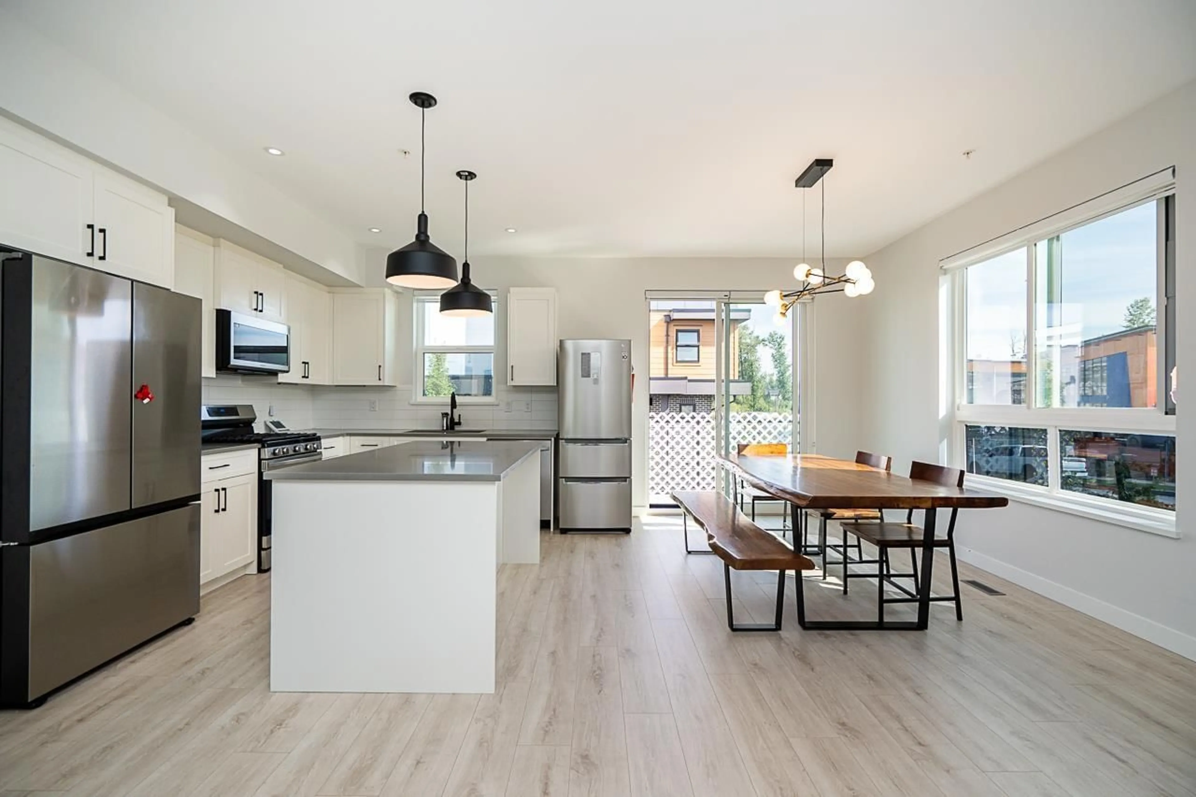 Open concept kitchen, unknown for 17 - 20057 82, Langley British Columbia V2Y2A8