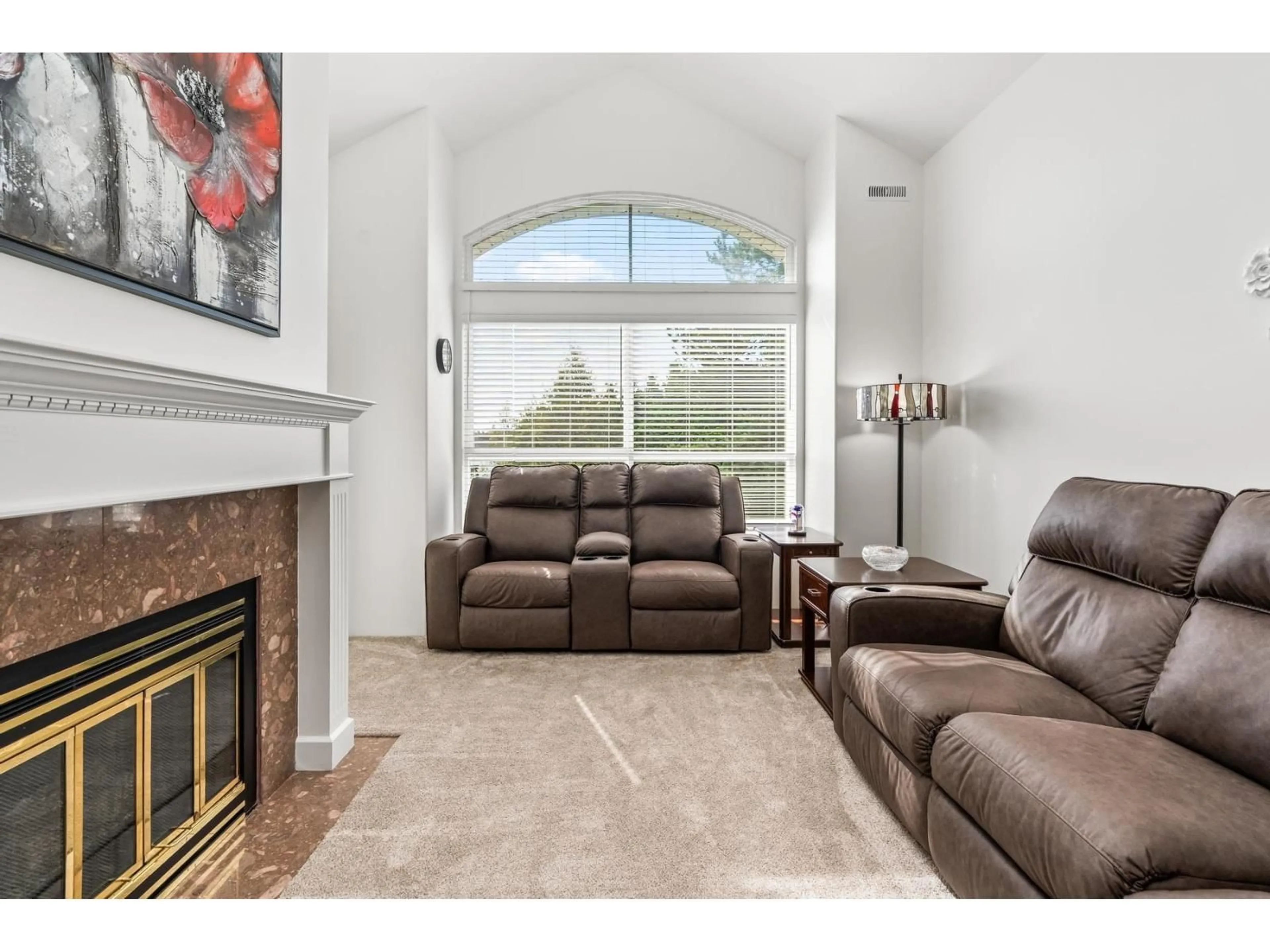 Living room with furniture, ceramic/tile floor for 307 - 20381 96, Langley British Columbia V1M2L1