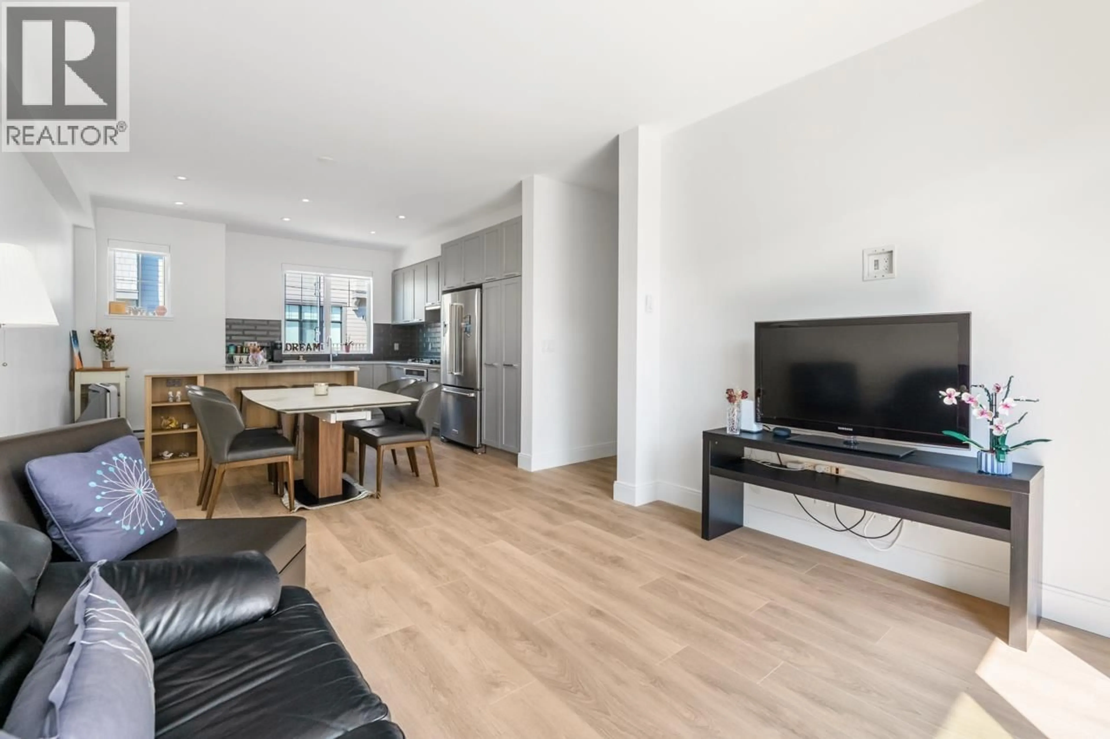 Living room with furniture, unknown for 183 - 1310 MITCHELL STREET, Coquitlam British Columbia V3E0T9