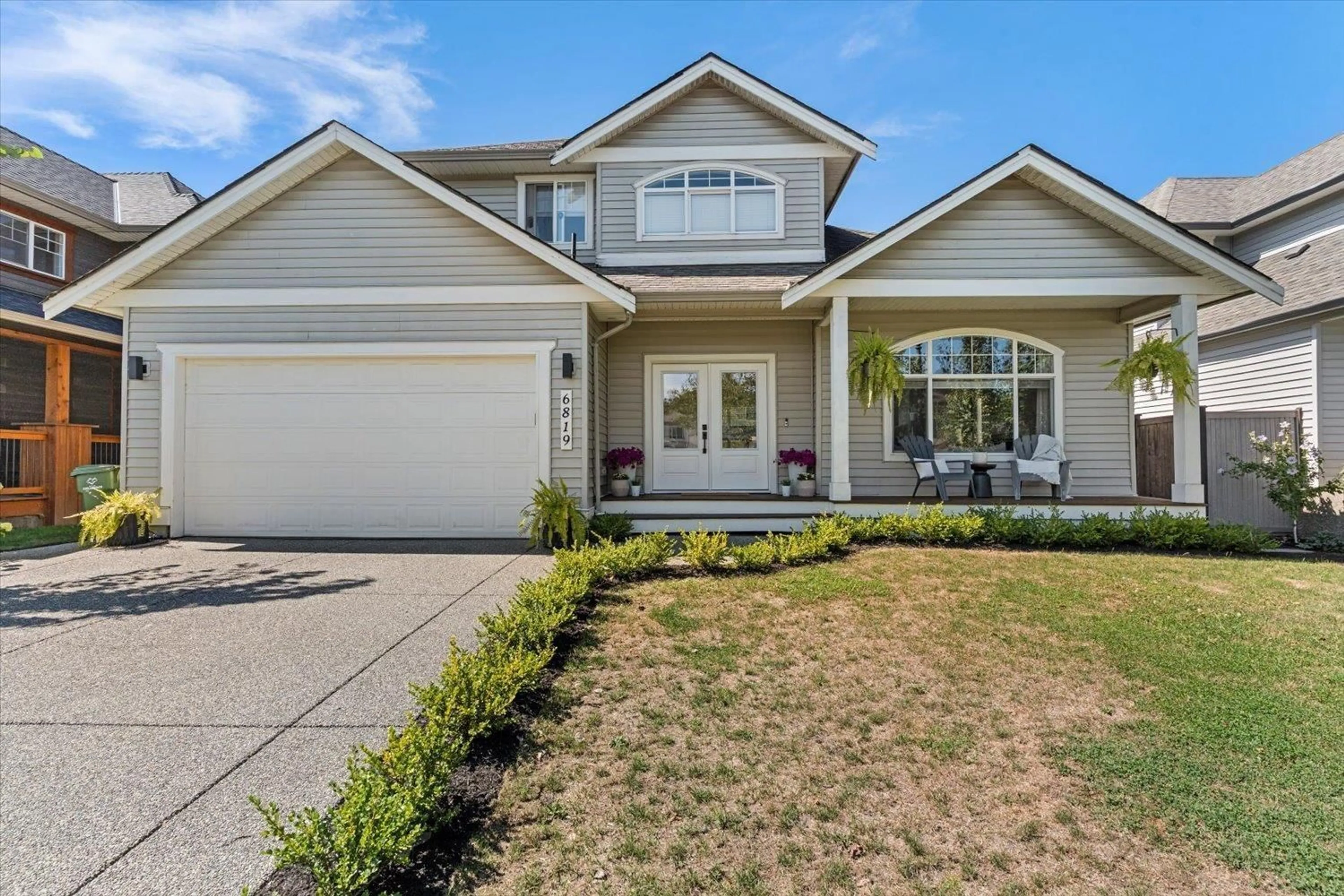 Home with vinyl exterior material, street for 6819 SCHOOL LANE, Chilliwack British Columbia V2R5T1