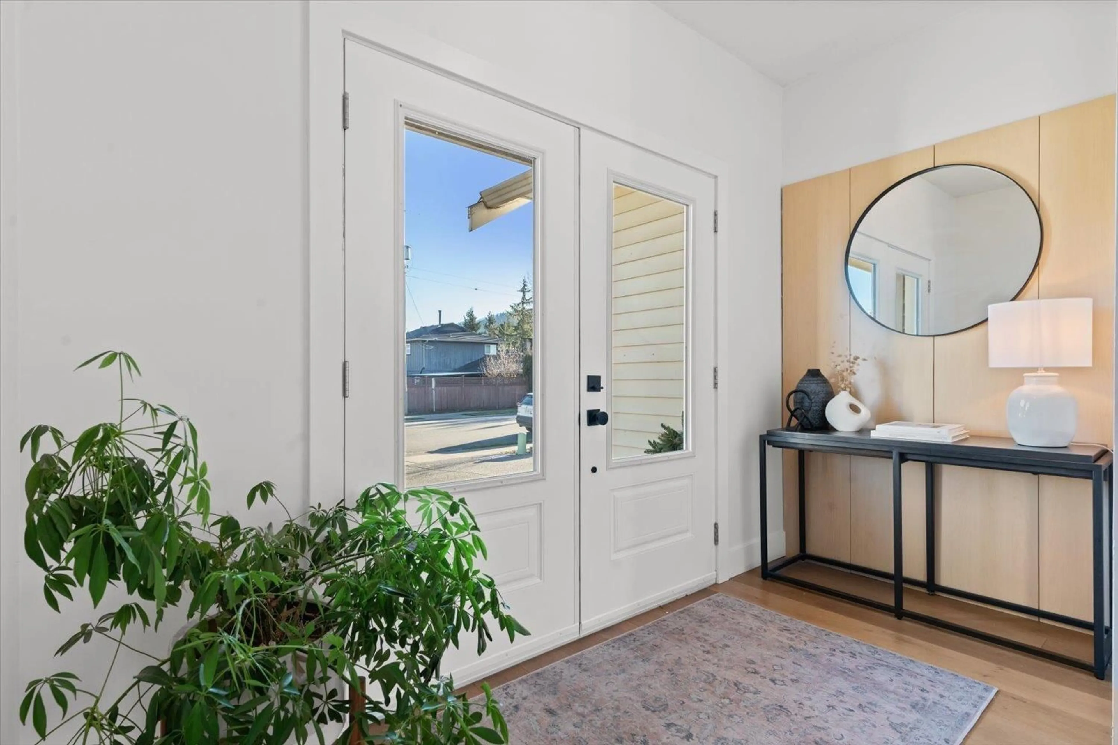 Indoor entryway for 6819 SCHOOL LANE, Chilliwack British Columbia V2R5T1