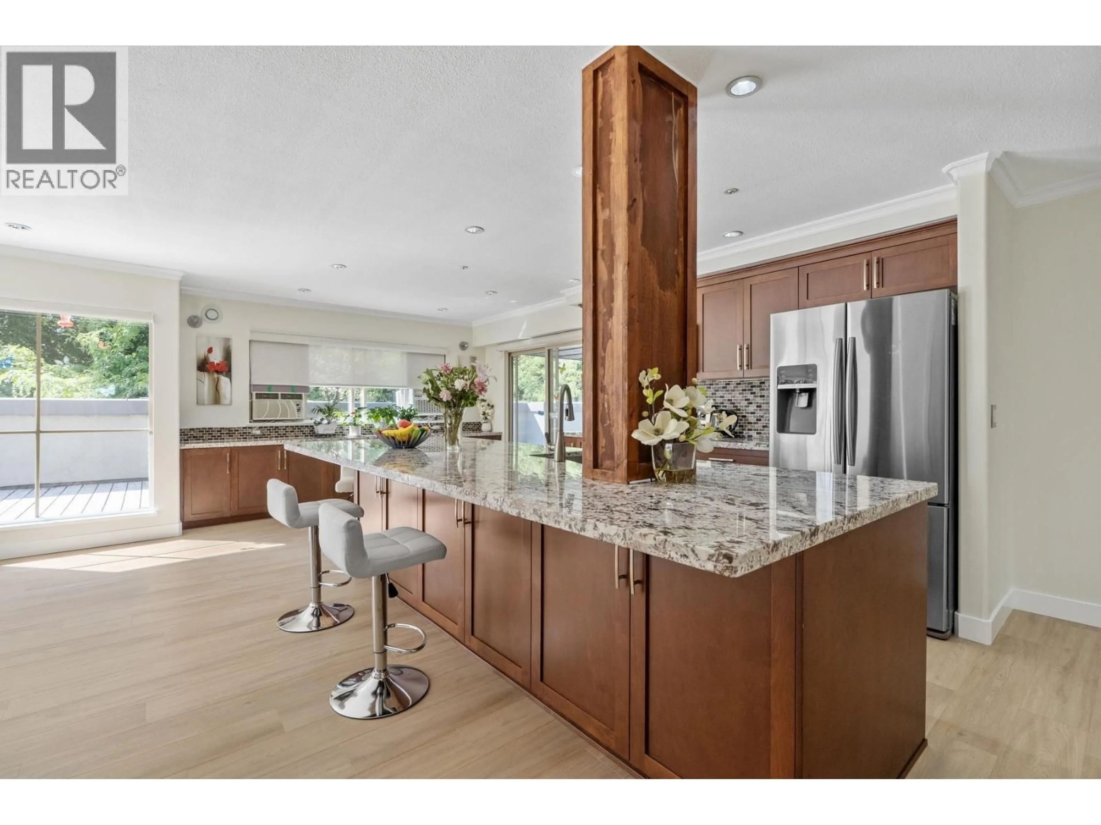 Open concept kitchen, unknown for 401 - 2345 CENTRAL AVENUE, Port Coquitlam British Columbia V3C1V9