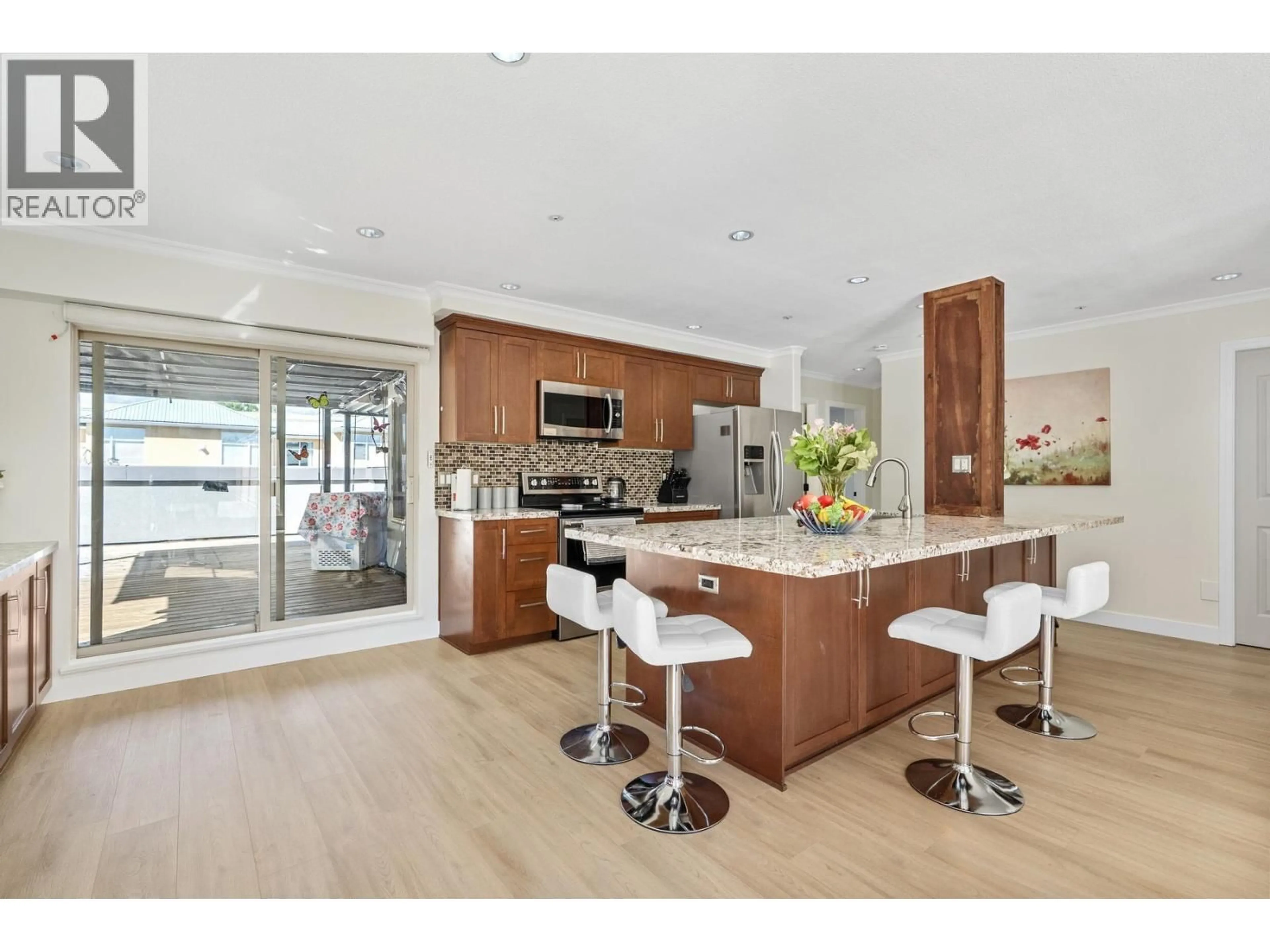 Open concept kitchen, unknown for 401 - 2345 CENTRAL AVENUE, Port Coquitlam British Columbia V3C1V9