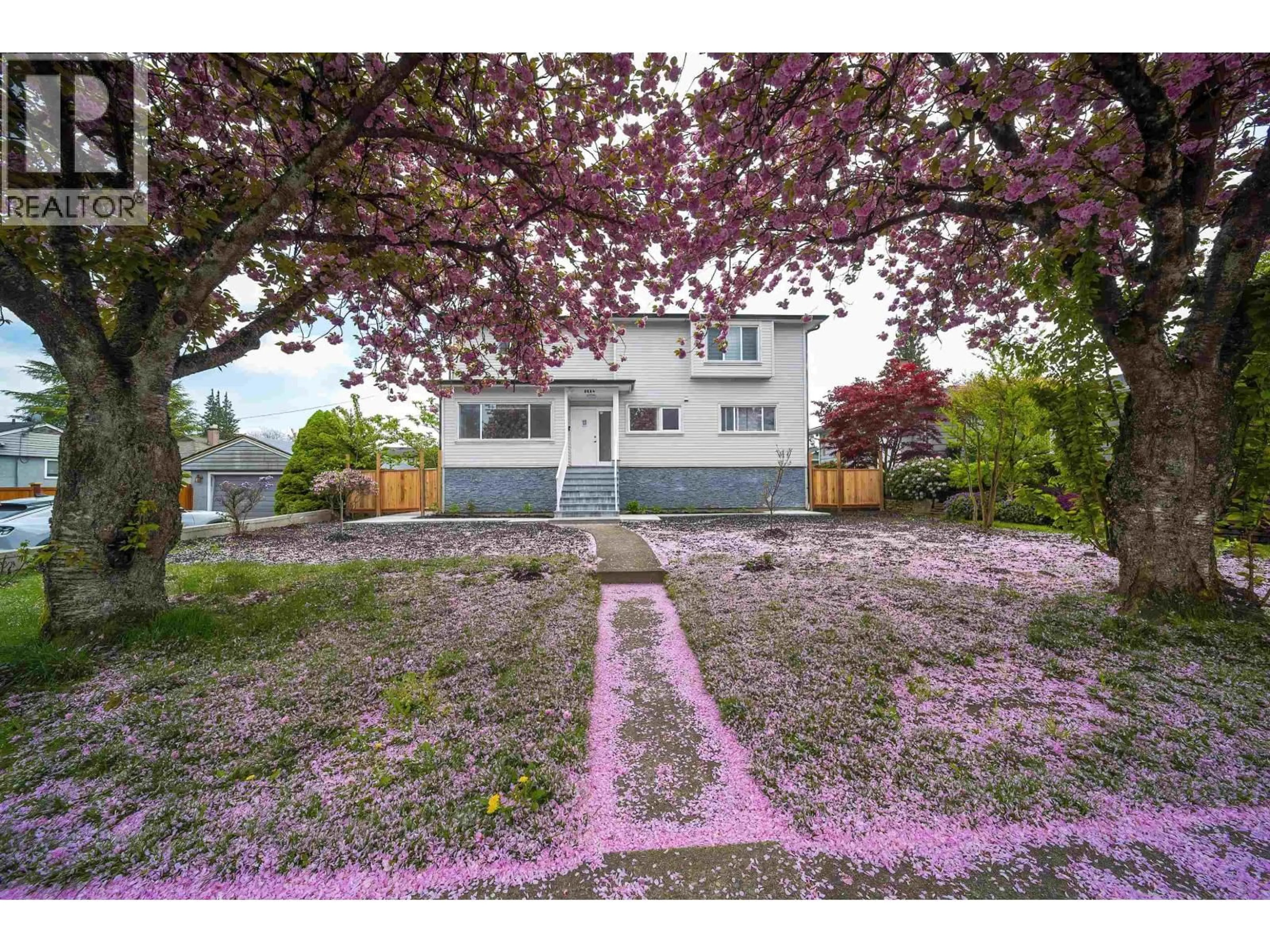 A pic from outside/outdoor area/front of a property/back of a property/a pic from drone, street for 8684 12TH AVENUE, Burnaby British Columbia V3N2L9