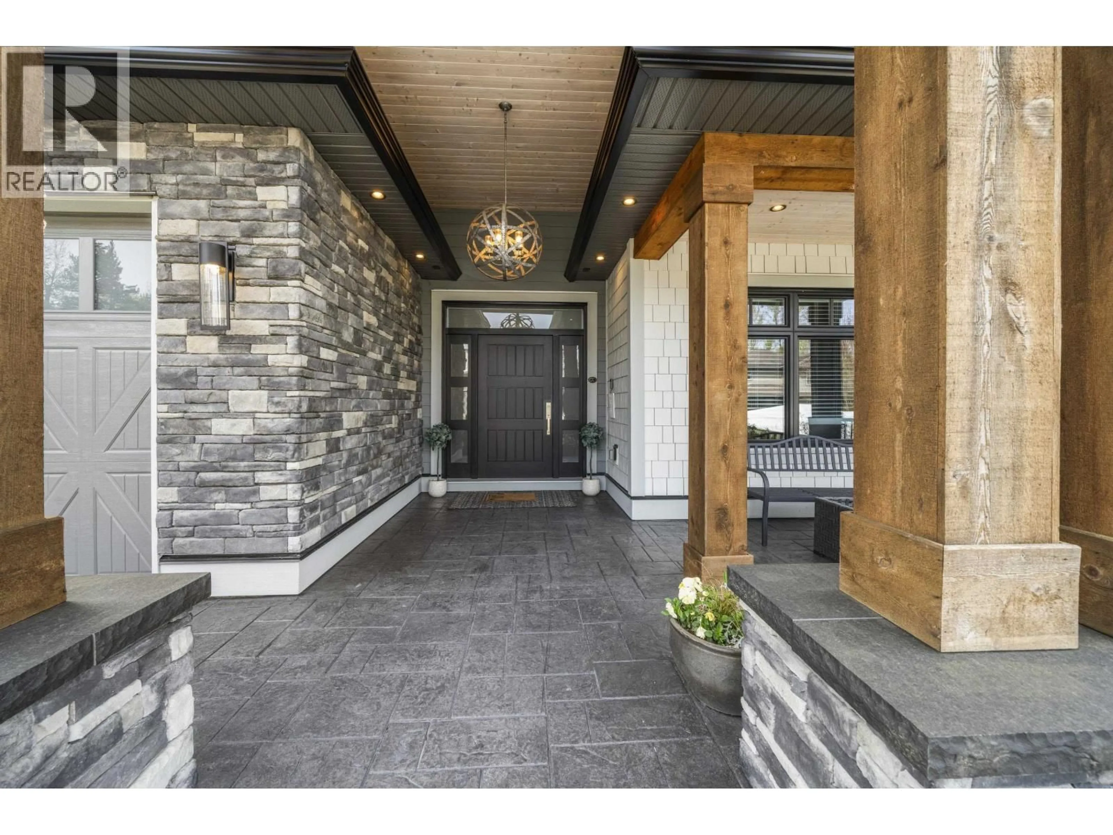 Indoor entryway for 23902 117B AVENUE, Maple Ridge British Columbia V4R2V6