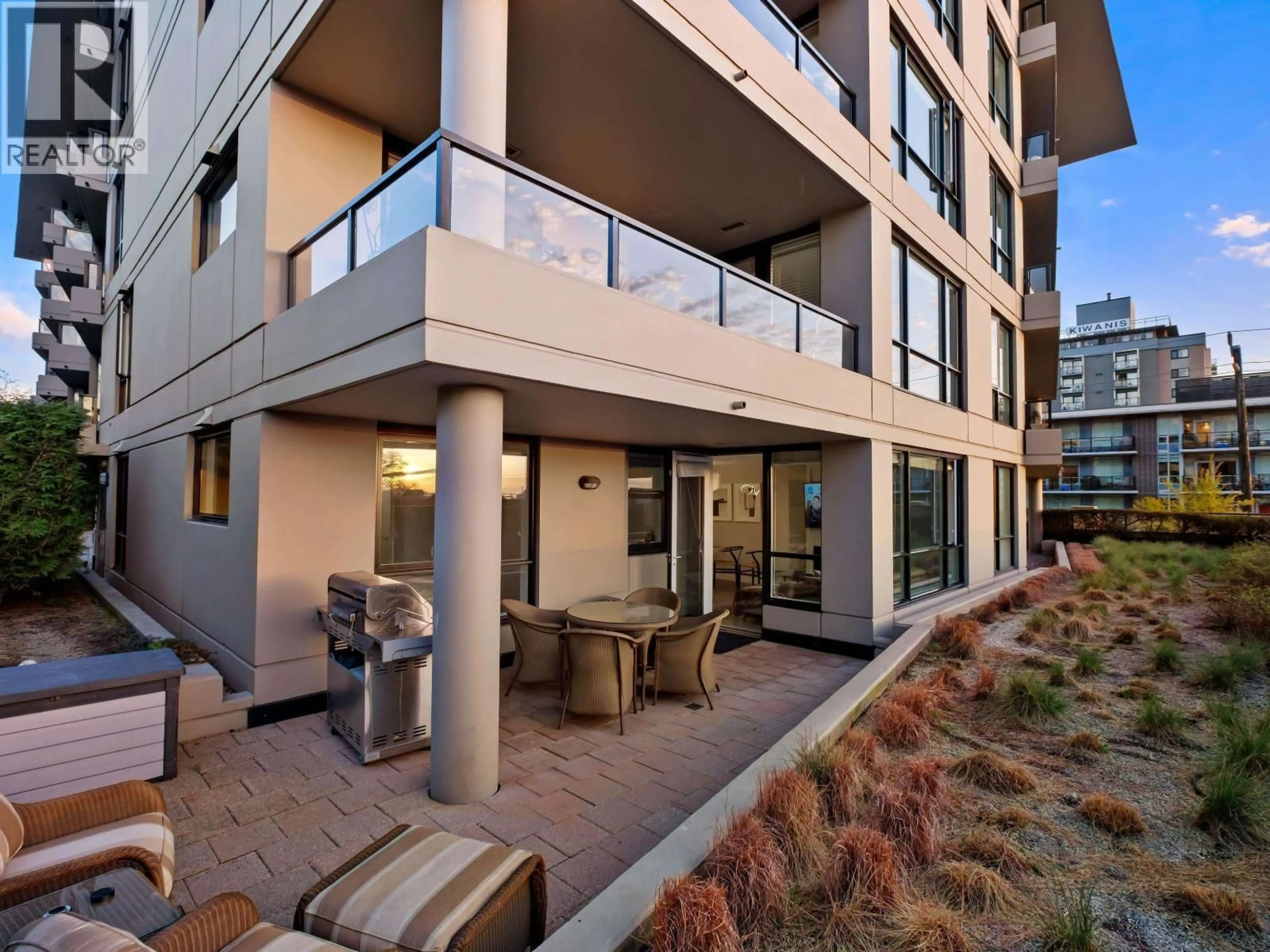 Patio, unknown for 308 - 160 3RD STREET, North Vancouver British Columbia V7M0A9