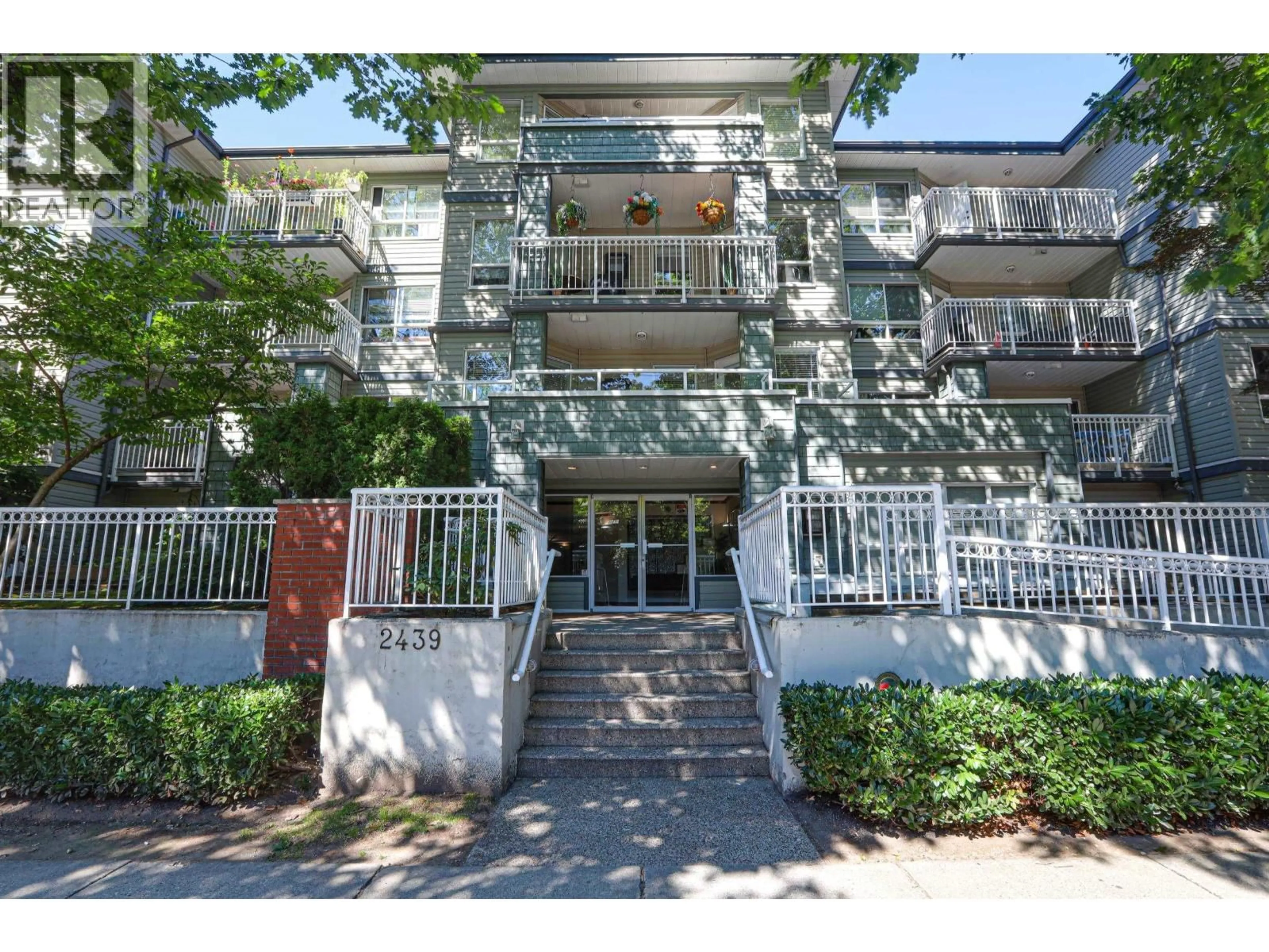Indoor foyer for 204 - 2439 WILSON AVENUE, Port Coquitlam British Columbia V3C6H6
