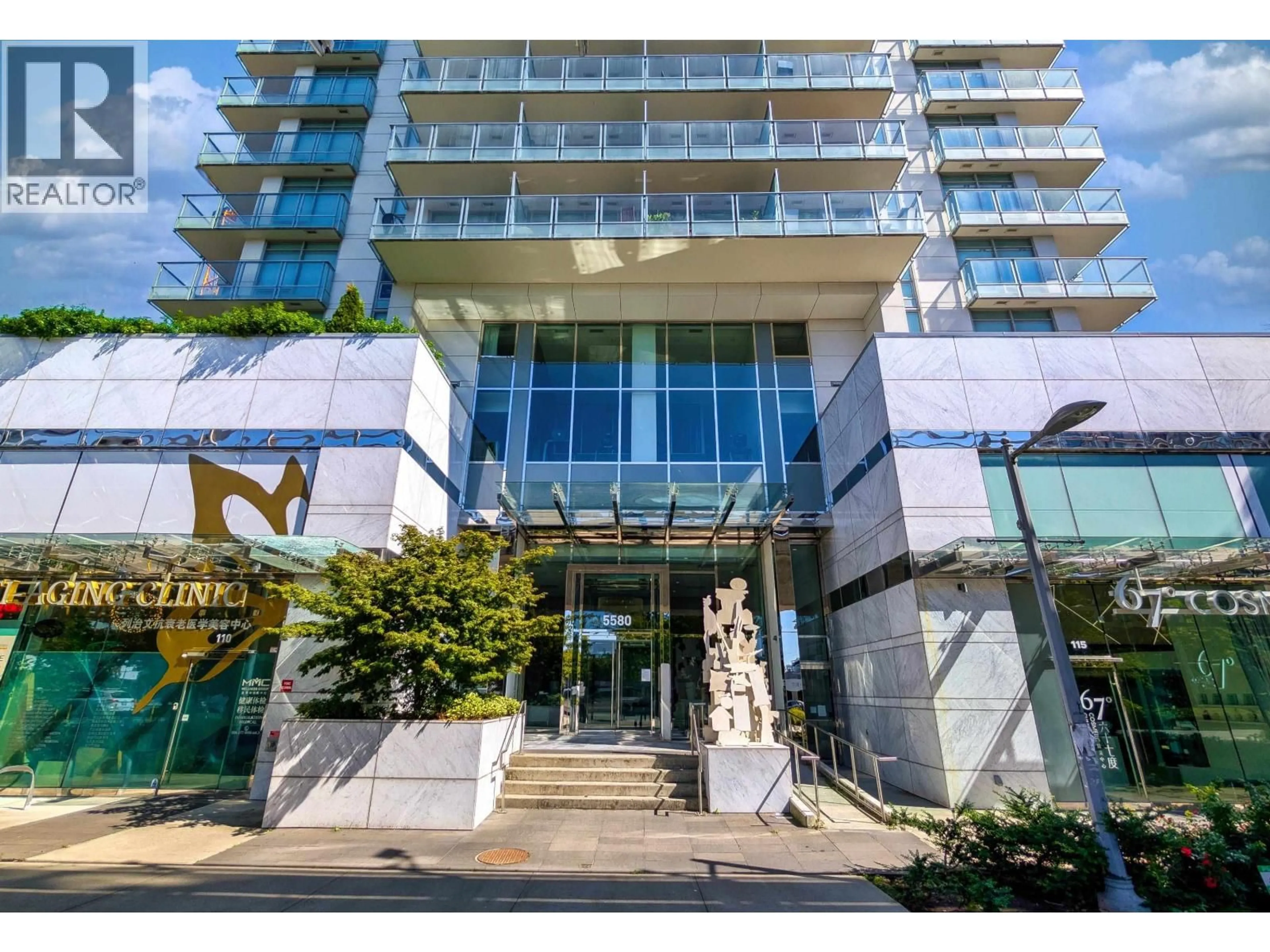 Indoor foyer for 912 - 5580 NO. 3 ROAD, Richmond British Columbia V6X0R8