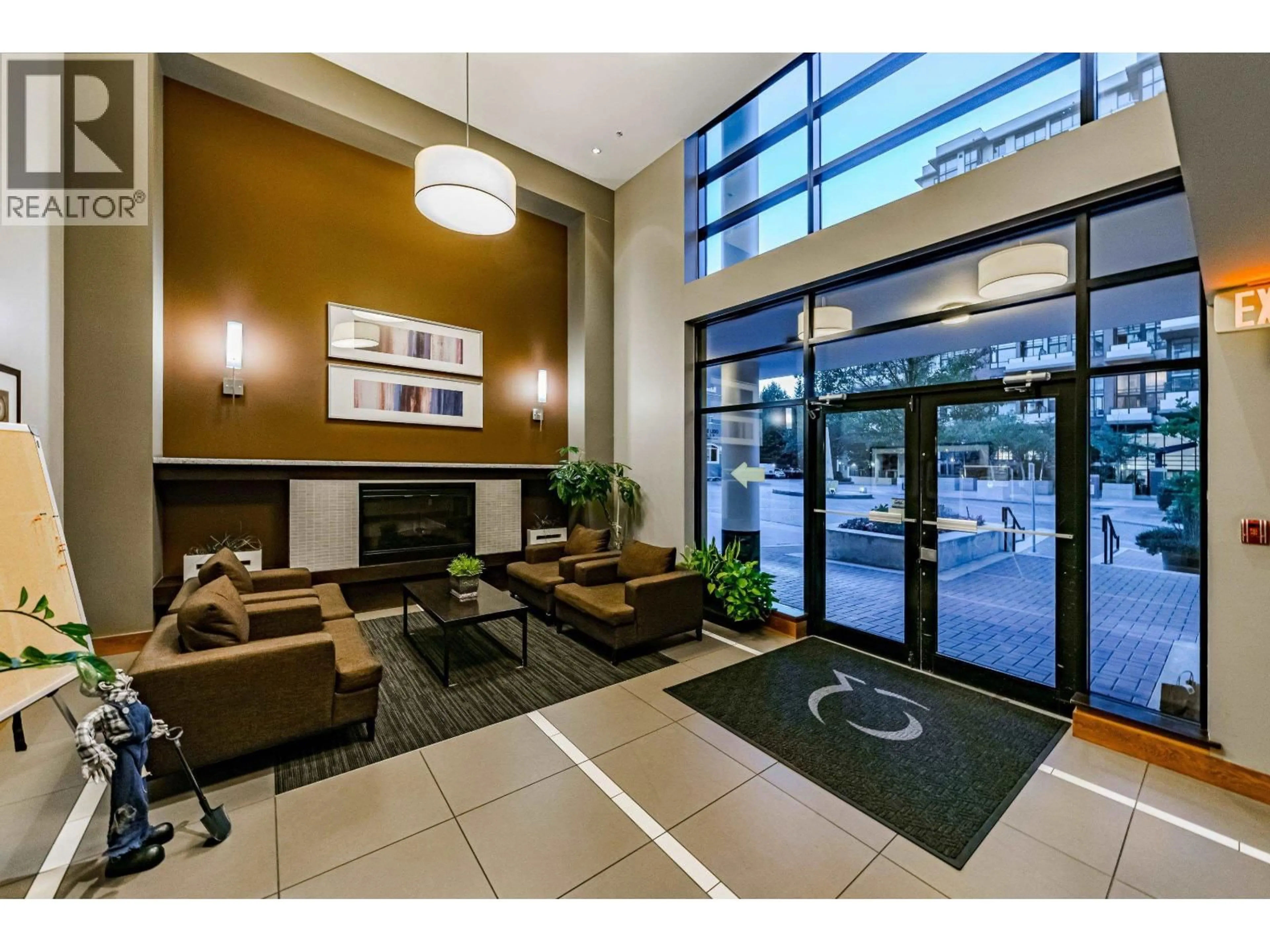 Lobby for 1508 - 1 RENAISSANCE SQUARE, New Westminster British Columbia V3M0B6