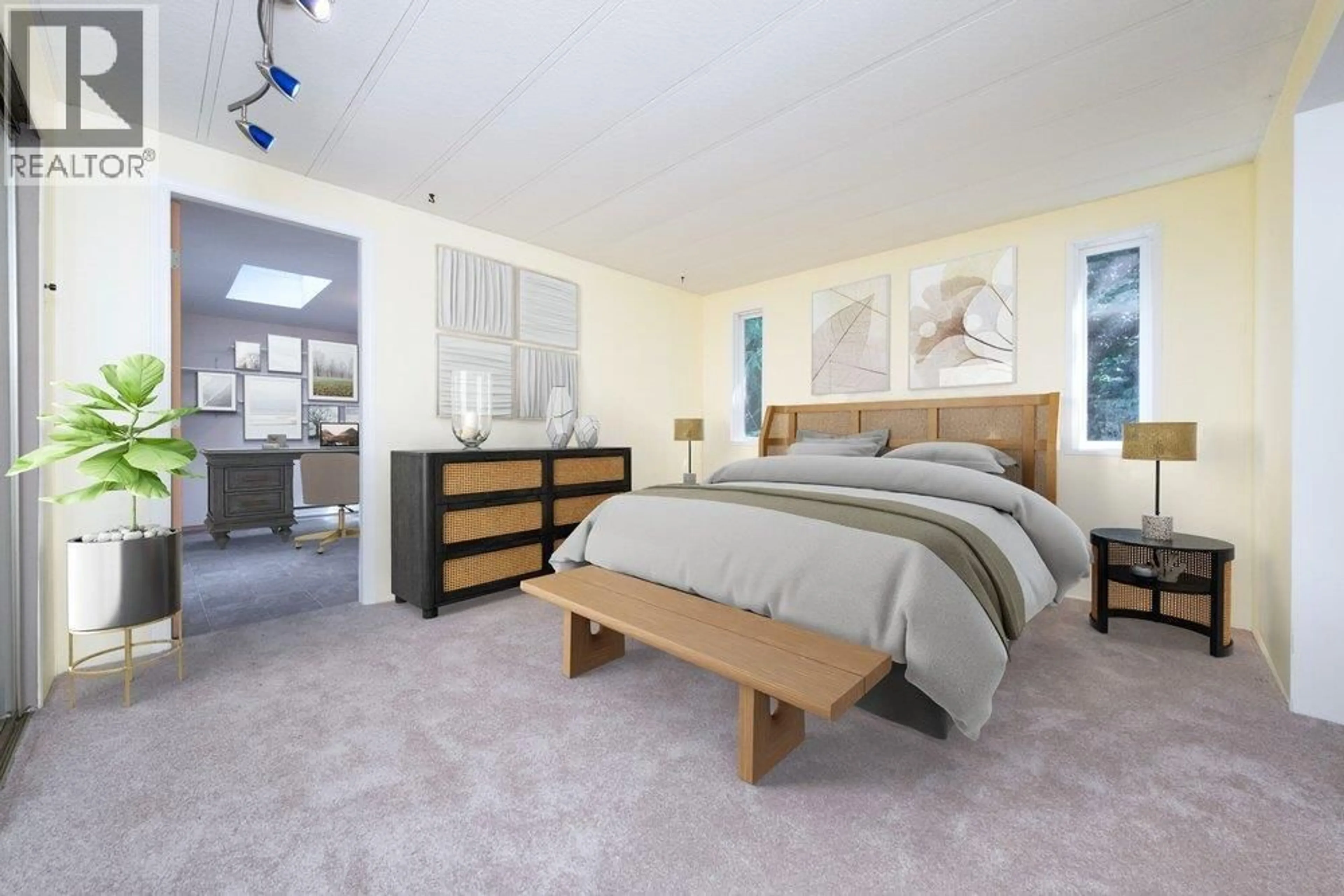Bedroom with bed, unknown for 518 TYEE COURT, North Vancouver British Columbia V7P3K3