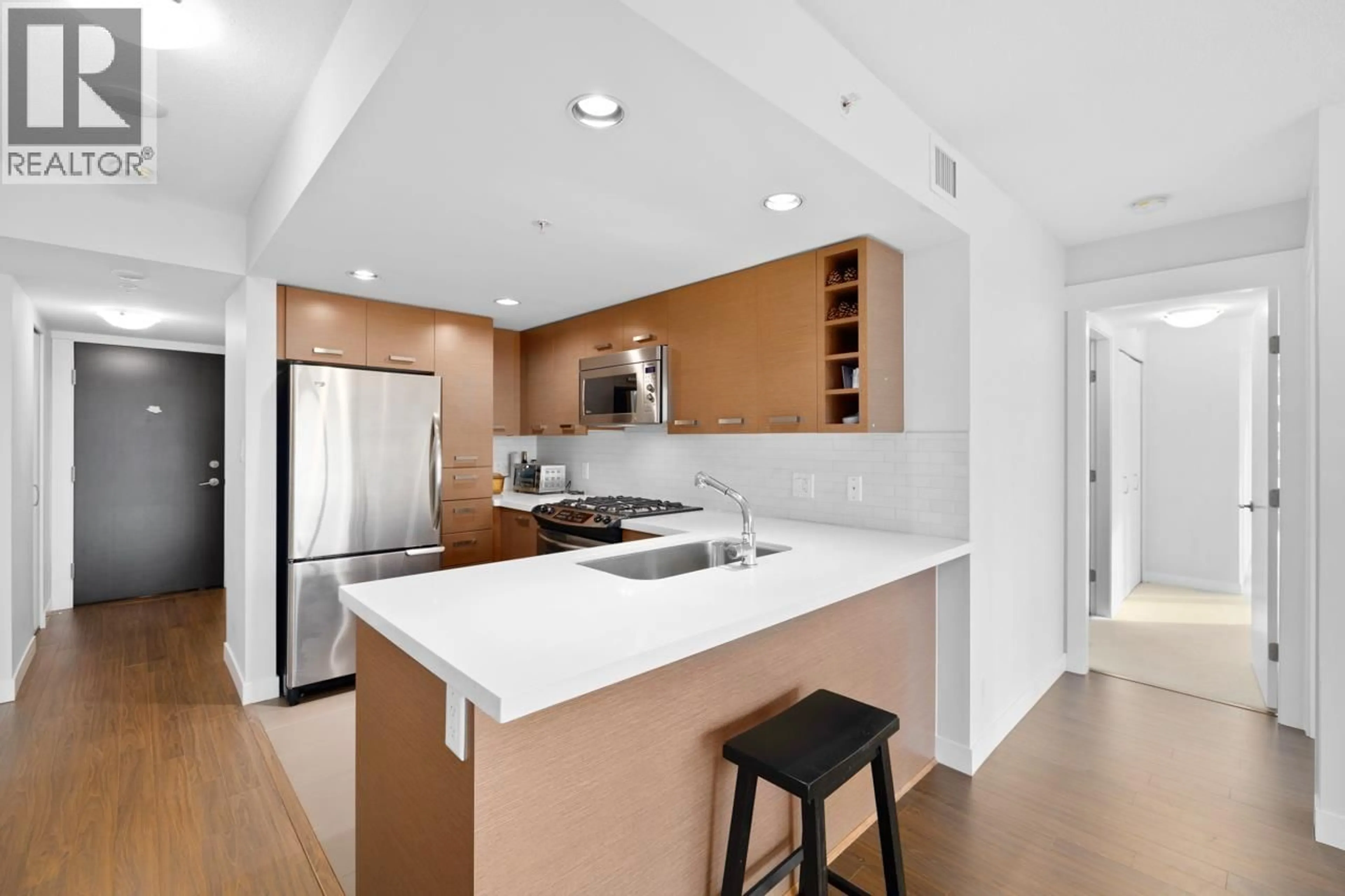 Open concept kitchen, unknown for 909 - 8033 SABA ROAD, Richmond British Columbia V6Y4M8
