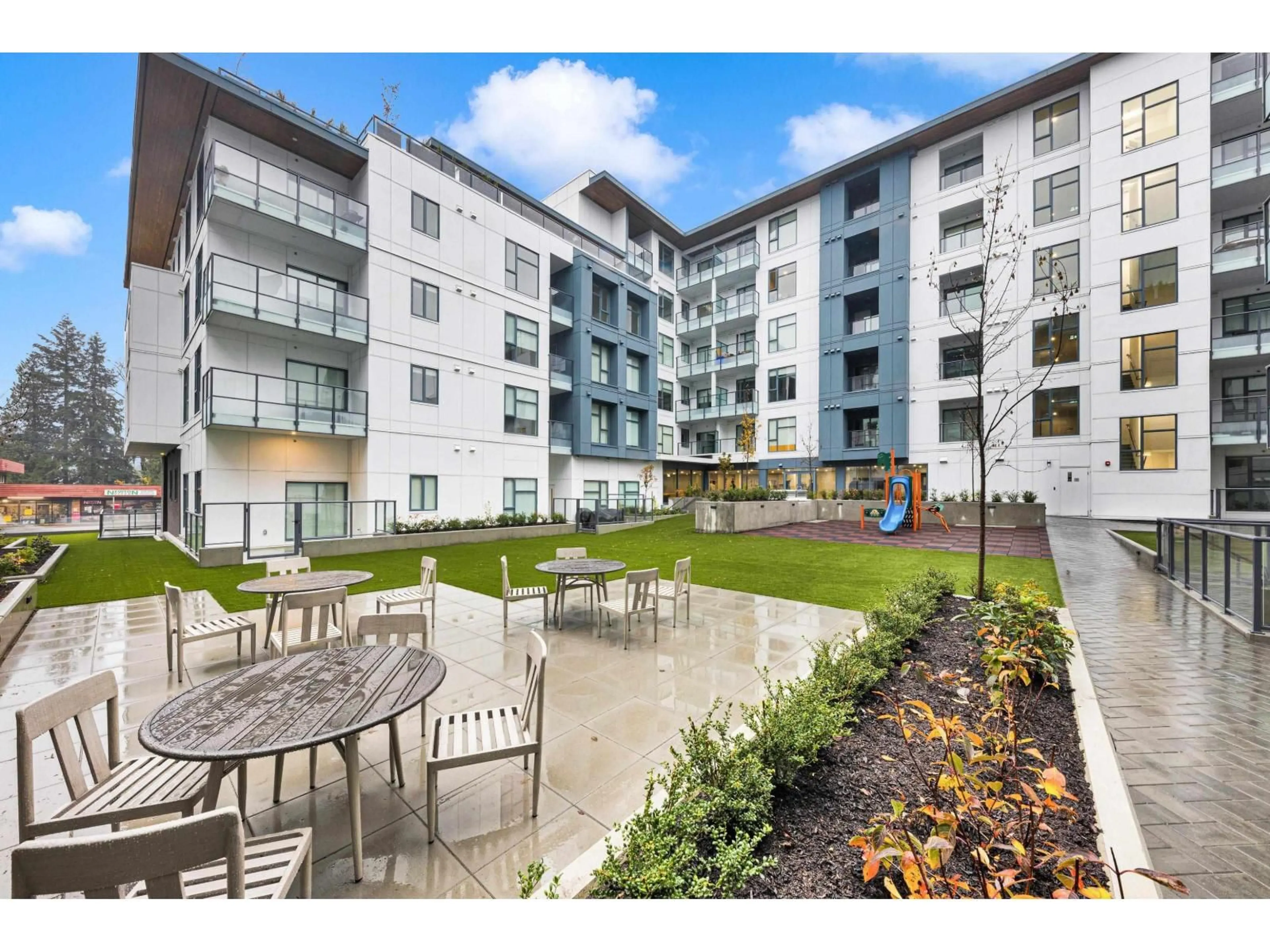 Patio, unknown for 607 - 10828 139A, Surrey British Columbia V3R0H3