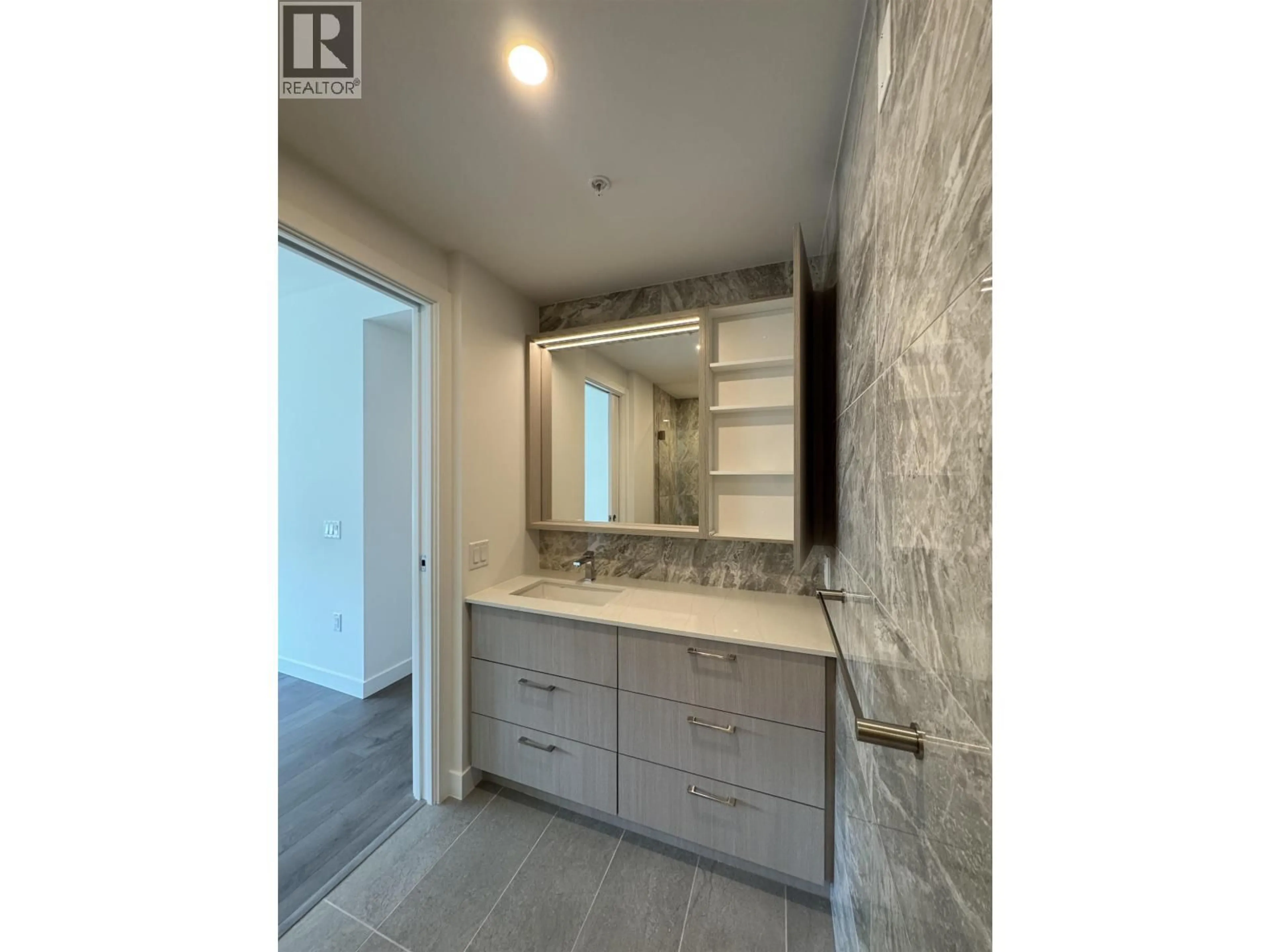 Unknown for 1006 - 6468 WILLINGDON AVENUE, Burnaby British Columbia V5H0L3