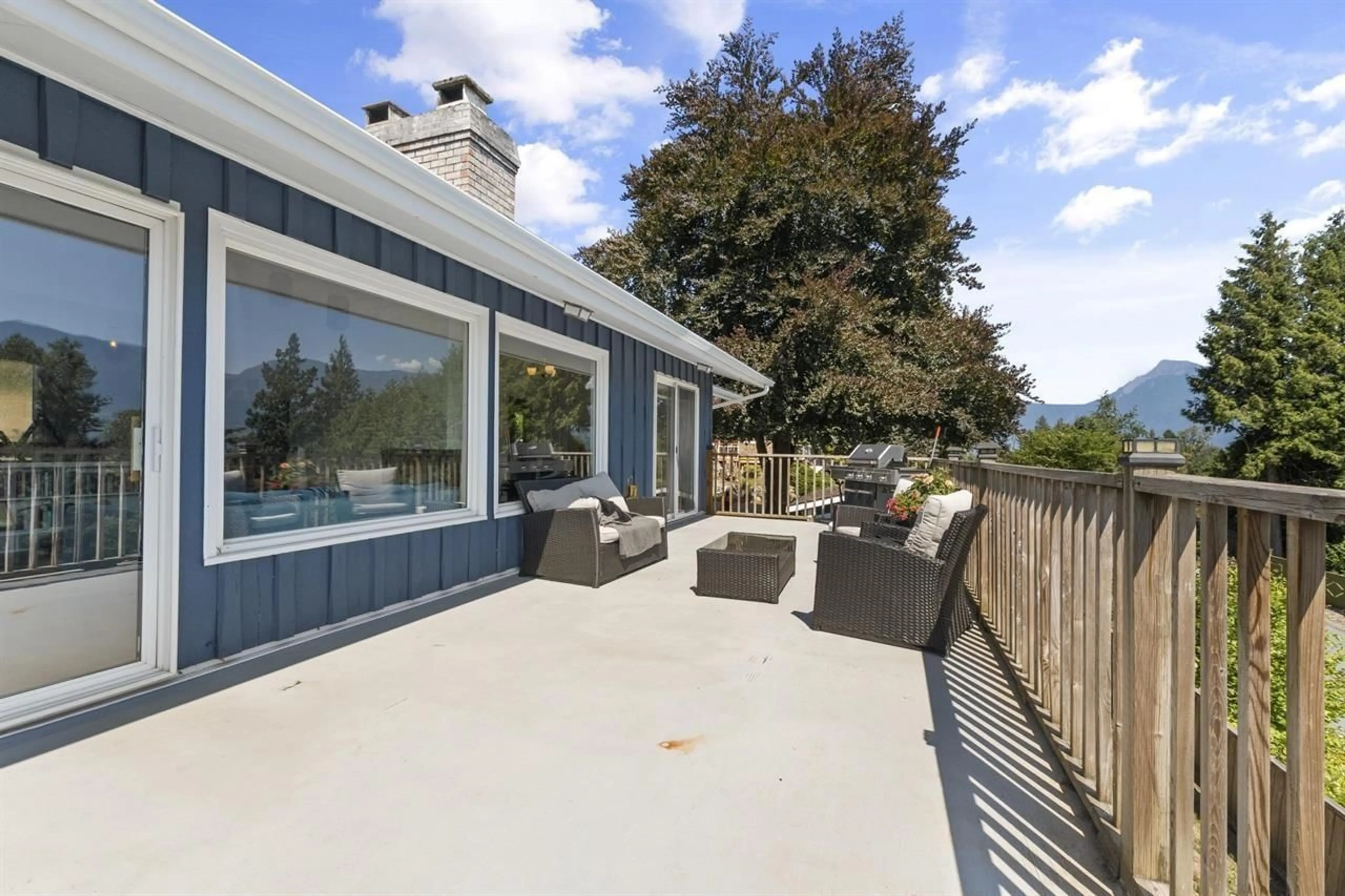 Patio, water/lake/river/ocean view for 10005 KENSWOOD DRIVE, Chilliwack British Columbia V2P7N5