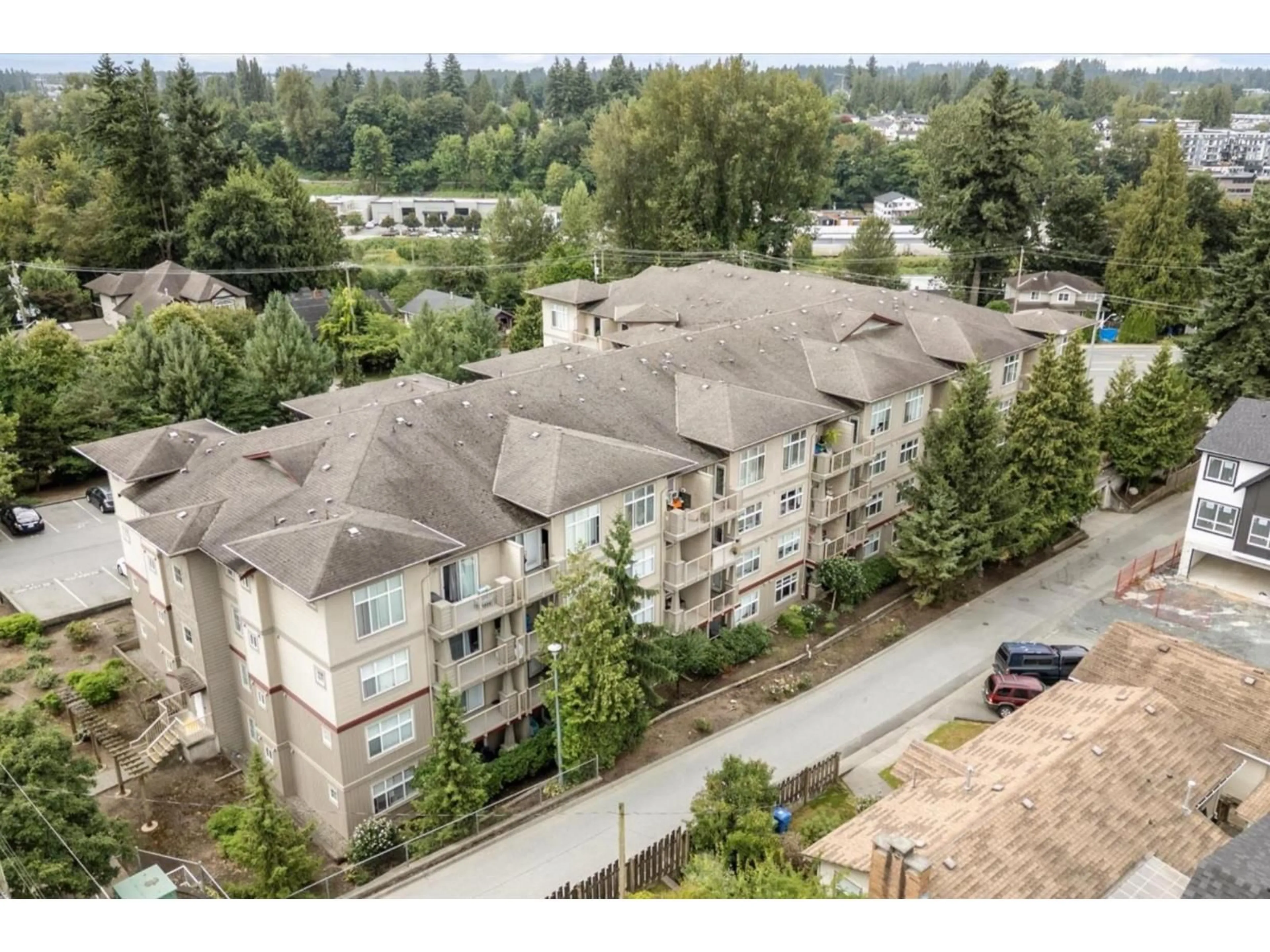 A pic from outside/outdoor area/front of a property/back of a property/a pic from drone, city buildings view from balcony for 221 - 2515 PARK, Abbotsford British Columbia V2S0B2