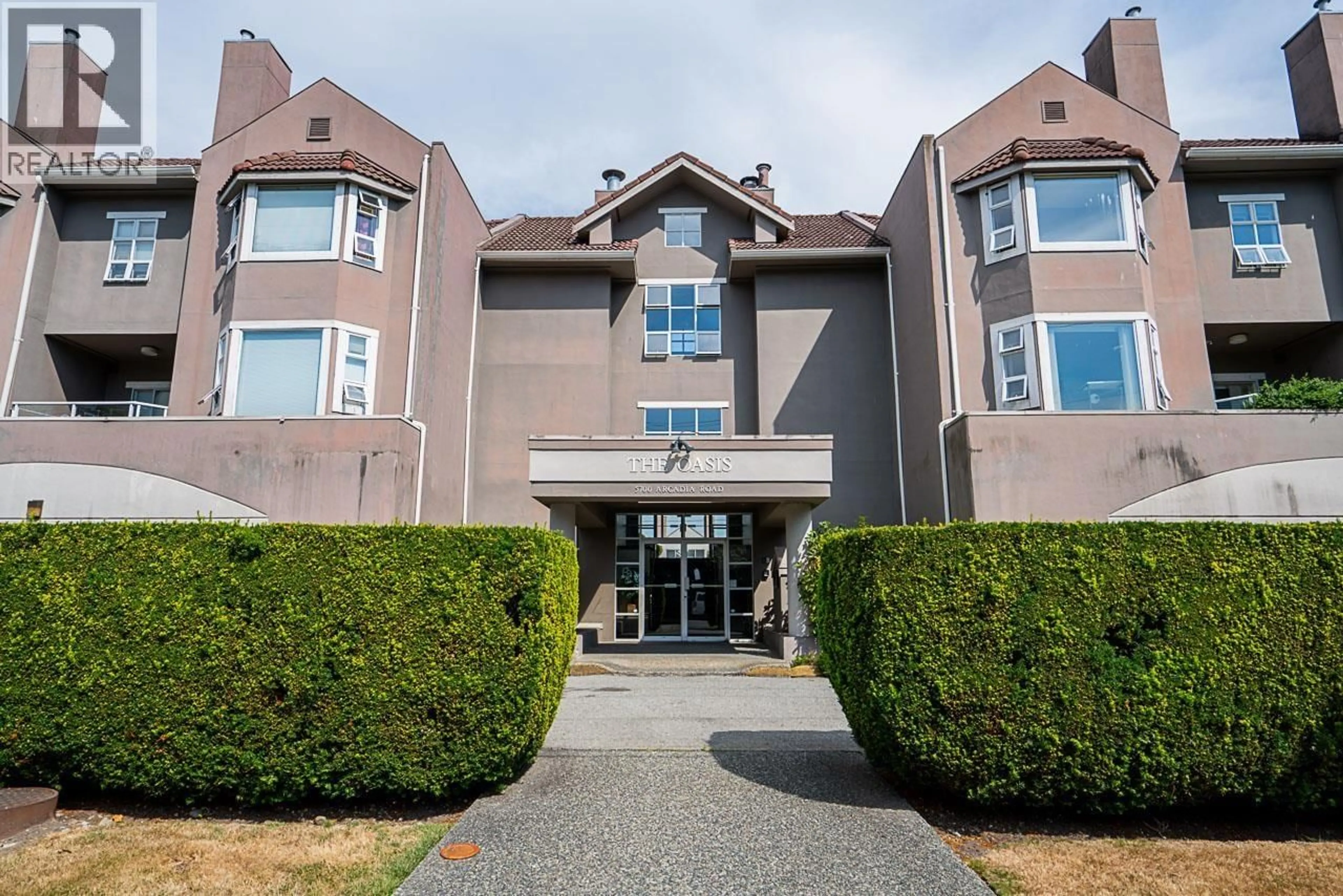 Indoor foyer for 217 - 5700 ARCADIA ROAD, Richmond British Columbia V6X2G9