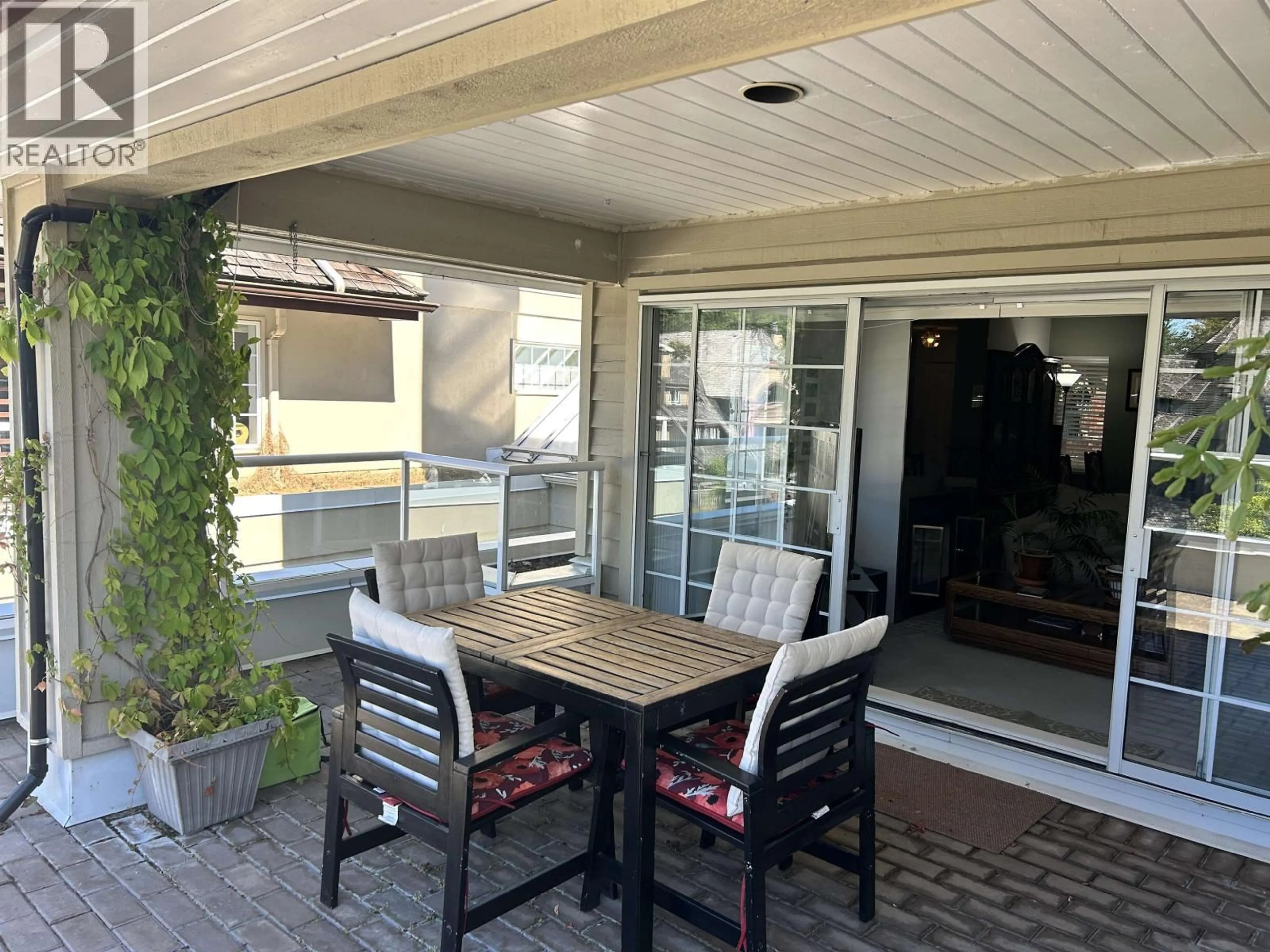 Patio, street for 201 - 3421 CURLE AVENUE, Burnaby British Columbia V5G4P4