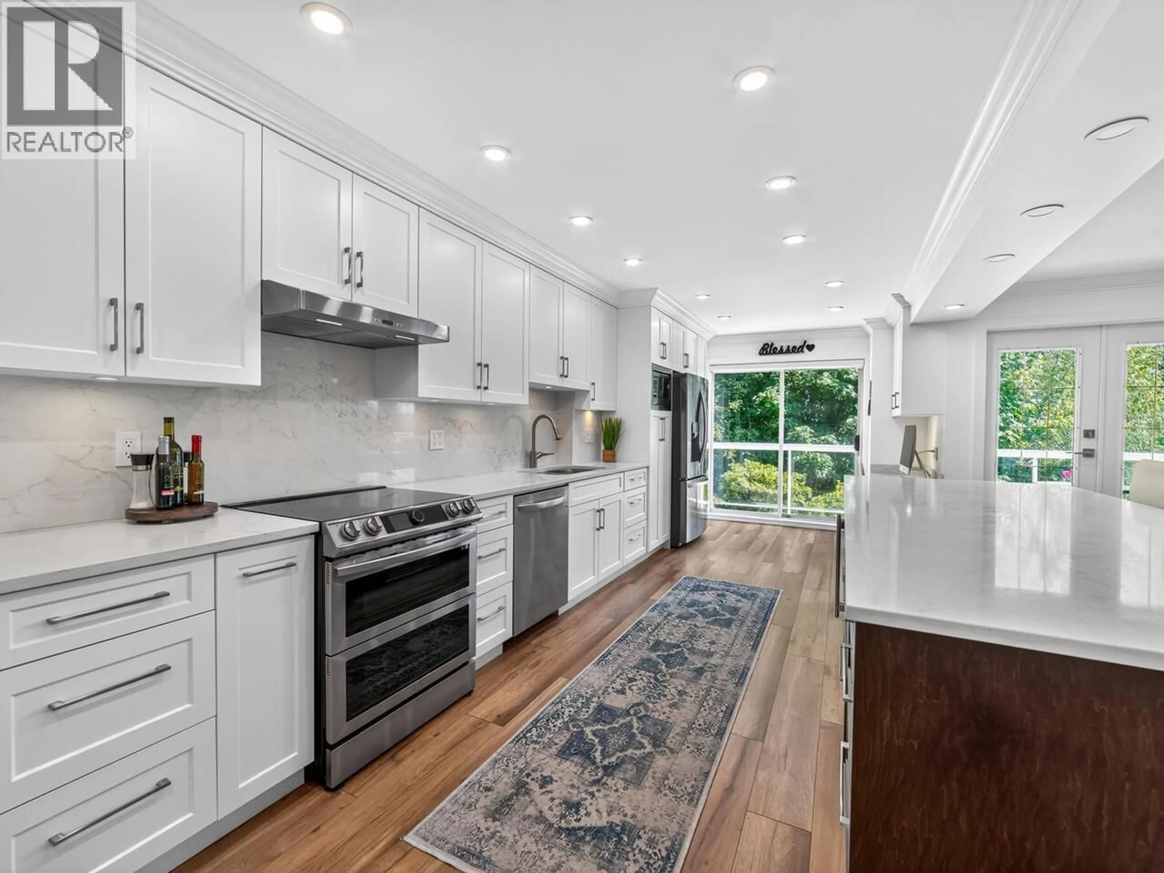 Open concept kitchen, unknown for 29 - 72 JAMIESON COURT, New Westminster British Columbia V3L5R6
