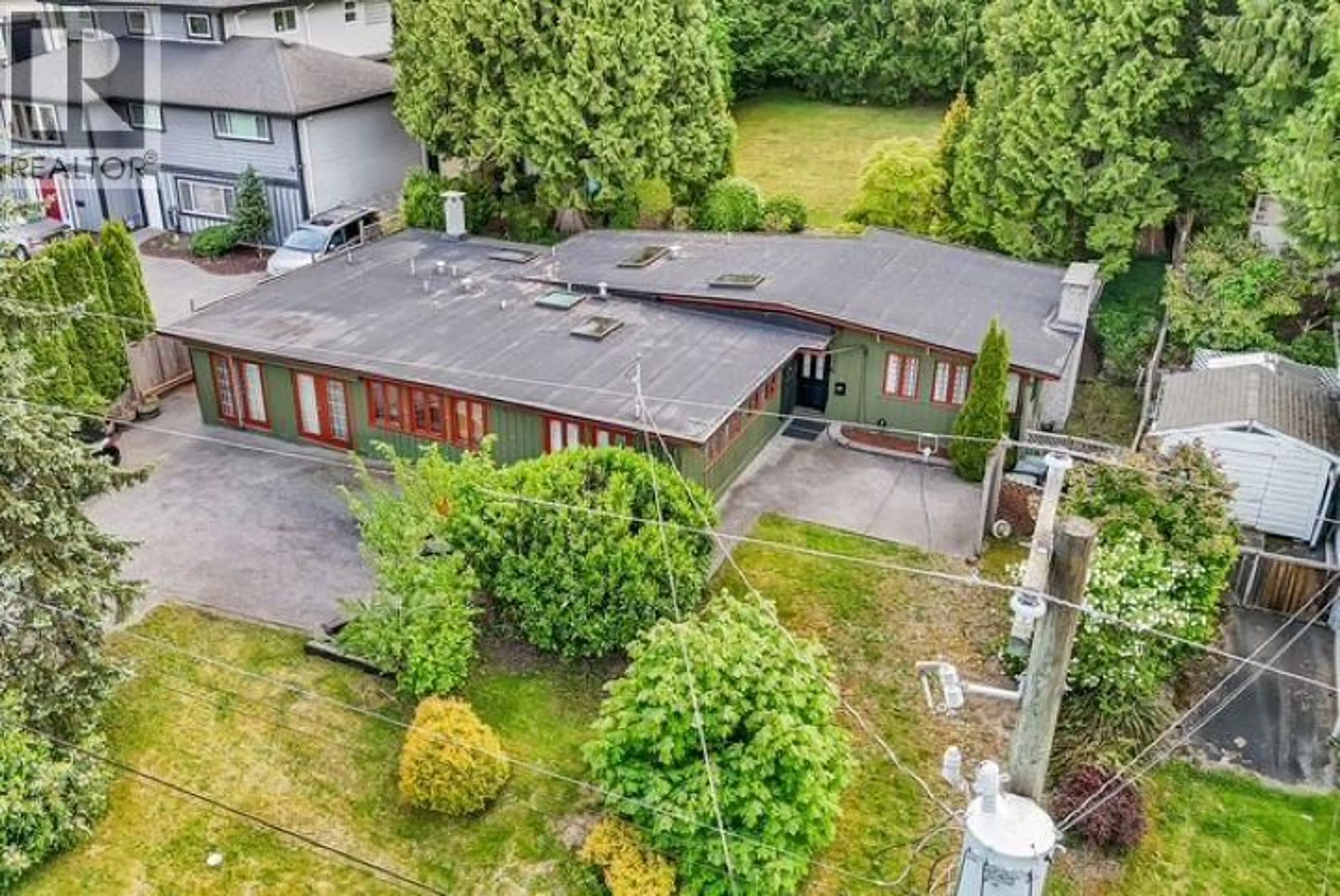 A pic from outside/outdoor area/front of a property/back of a property/a pic from drone, unknown for 3004 STARLIGHT WAY, Coquitlam British Columbia V3C3P6