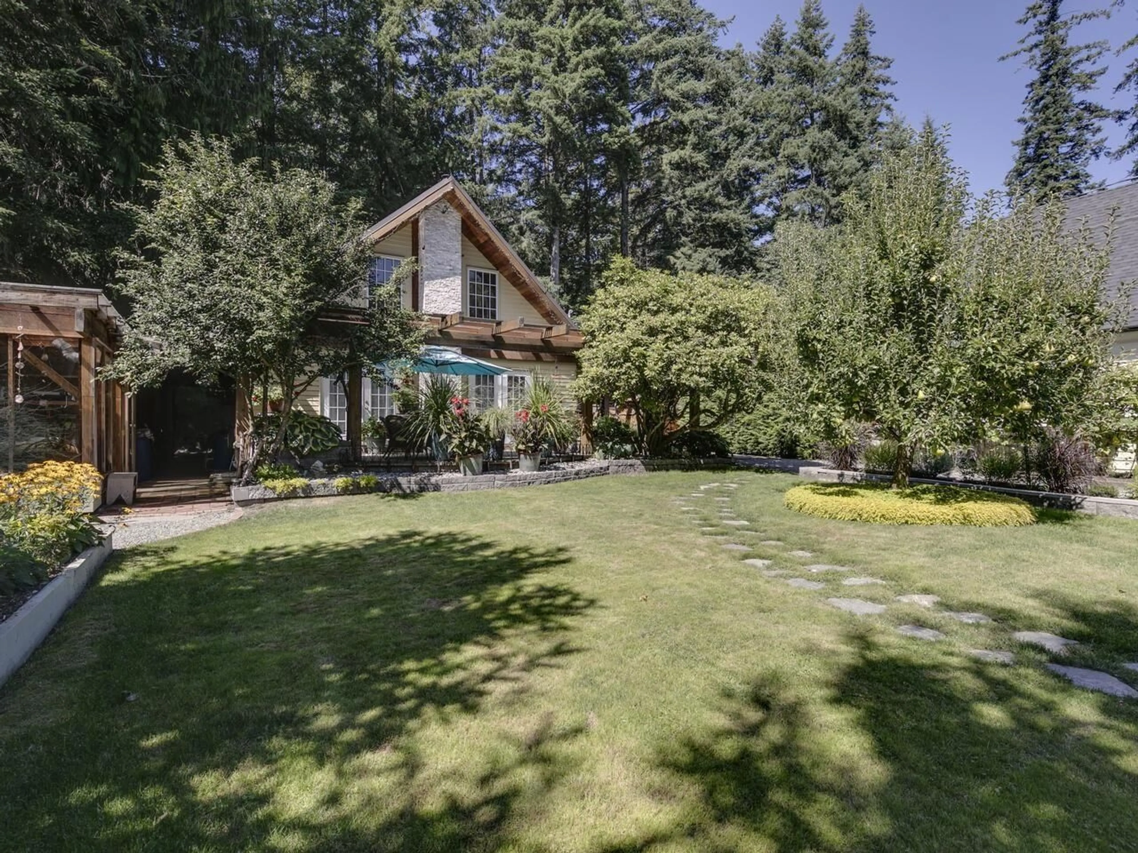 A pic from outside/outdoor area/front of a property/back of a property/a pic from drone, unknown for 43785 RYALL, Mission British Columbia V0M1N0