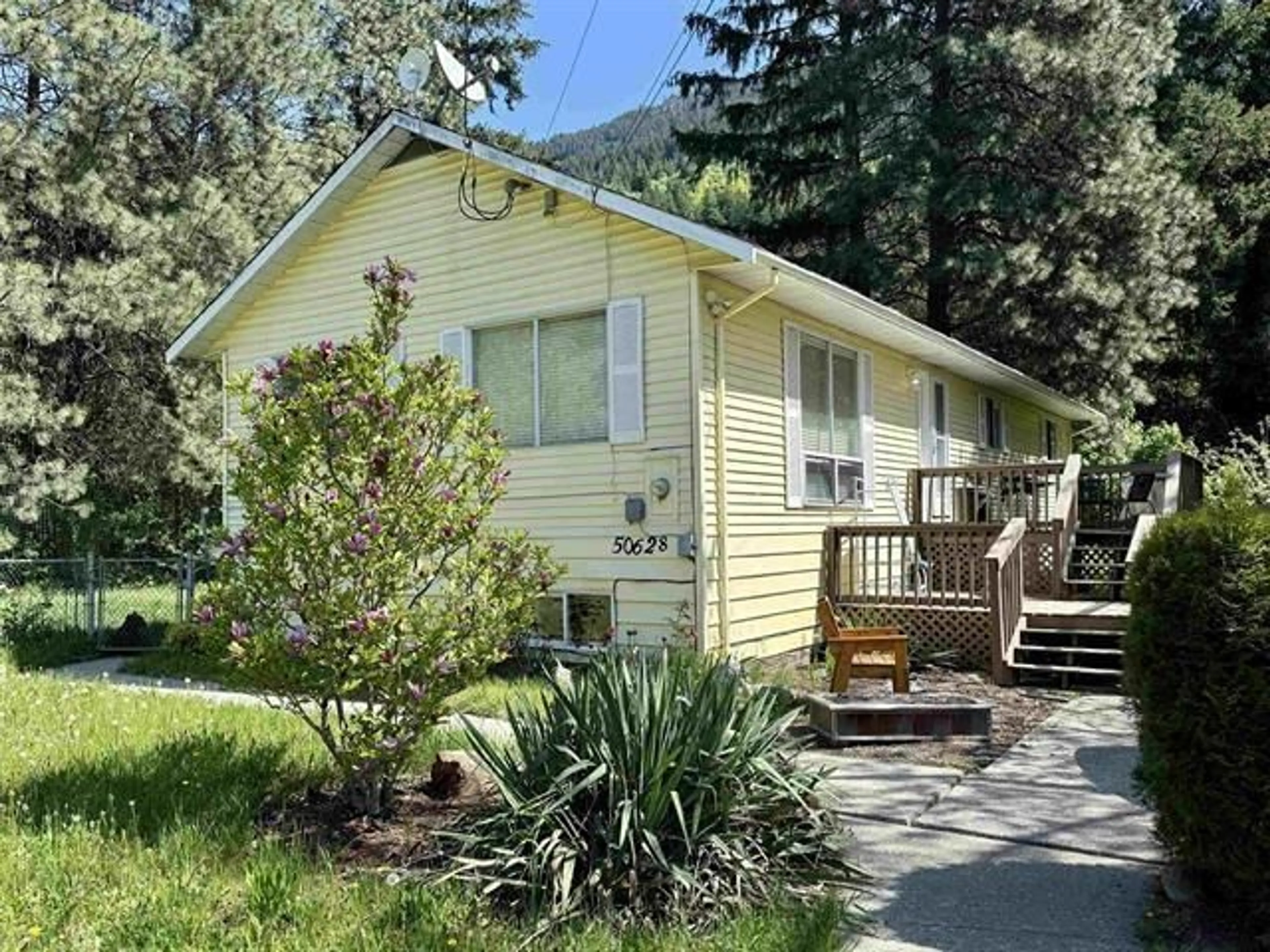 Home with vinyl exterior material, street for 50628 SLANZI ROAD, Boston Bar / Lytton British Columbia V0K1C0